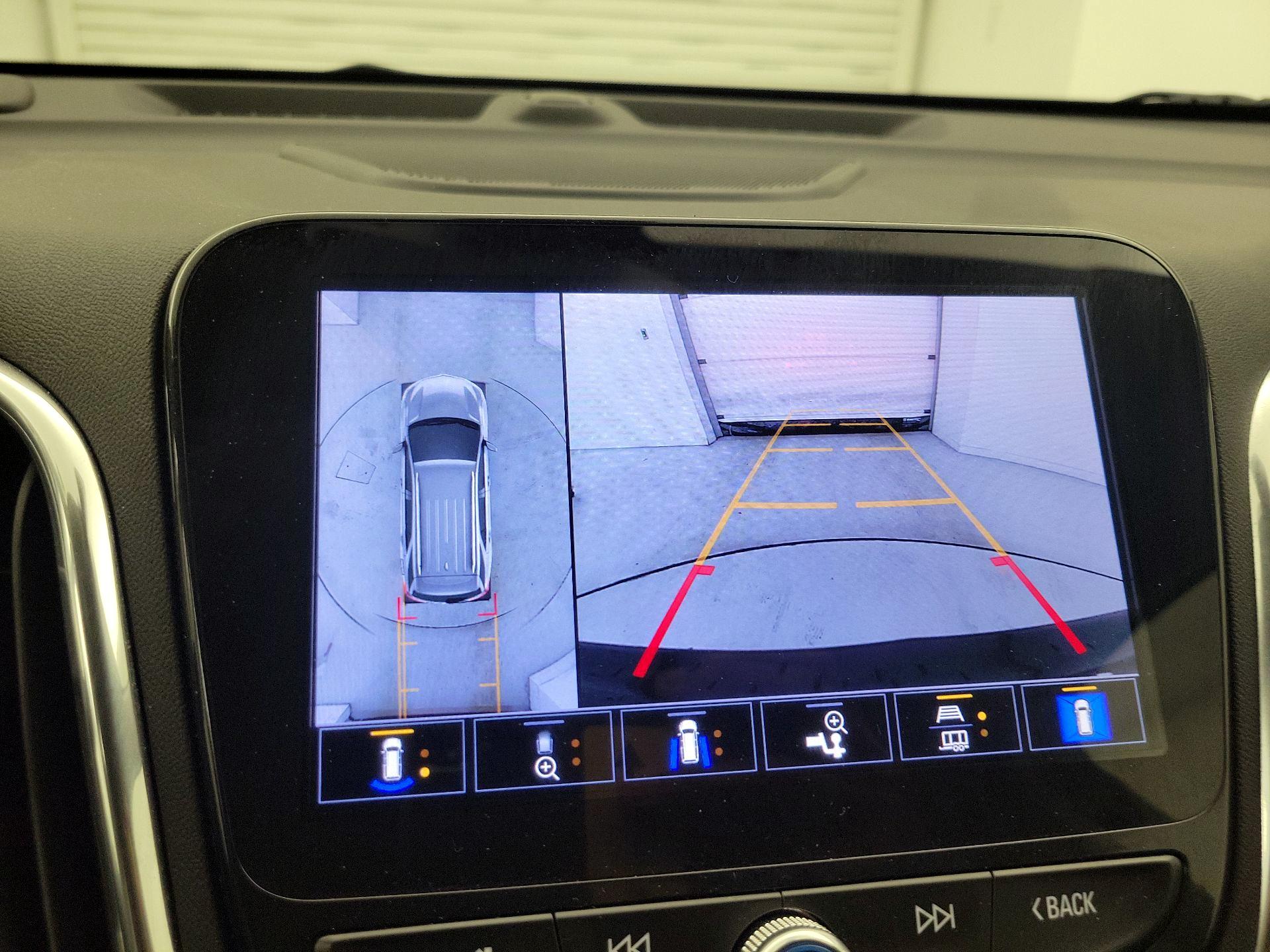 Thumbnail: 2022 Chevrolet Equinox - 15