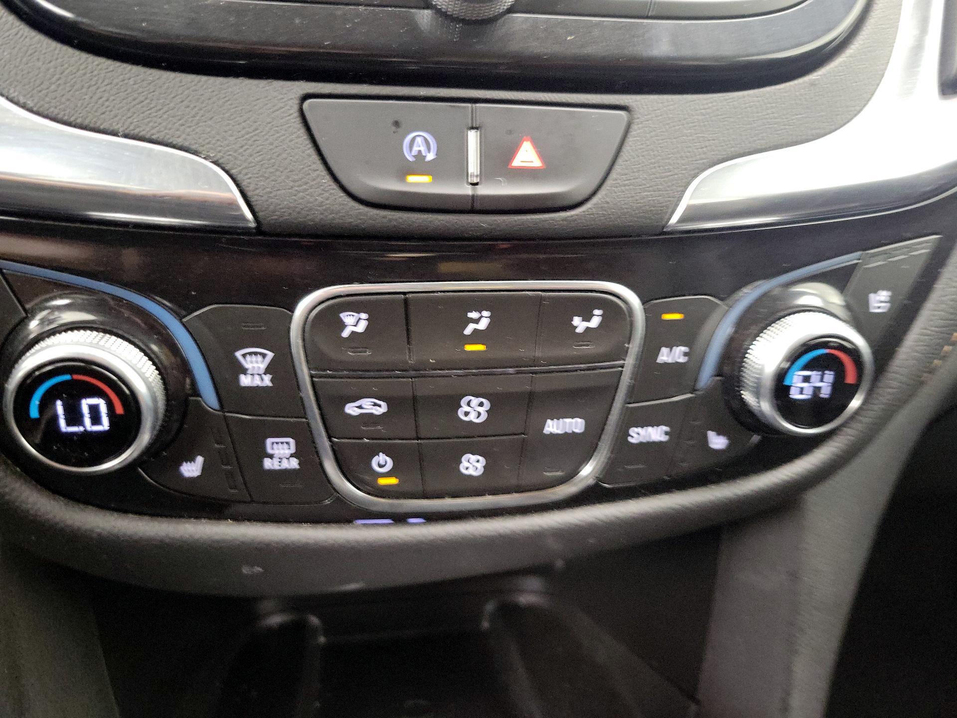 Thumbnail: 2022 Chevrolet Equinox - 17