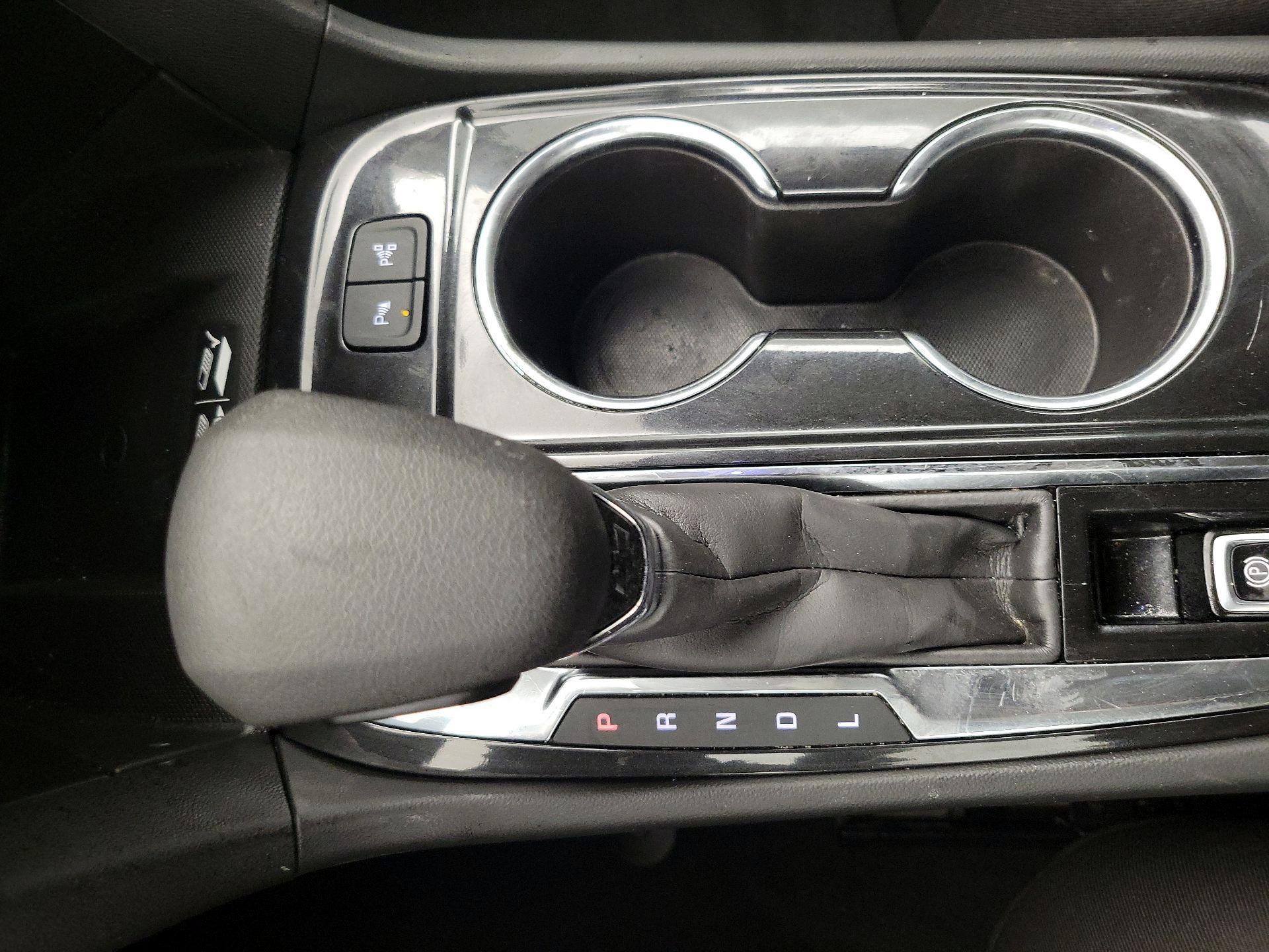 Thumbnail: 2022 Chevrolet Equinox - 18