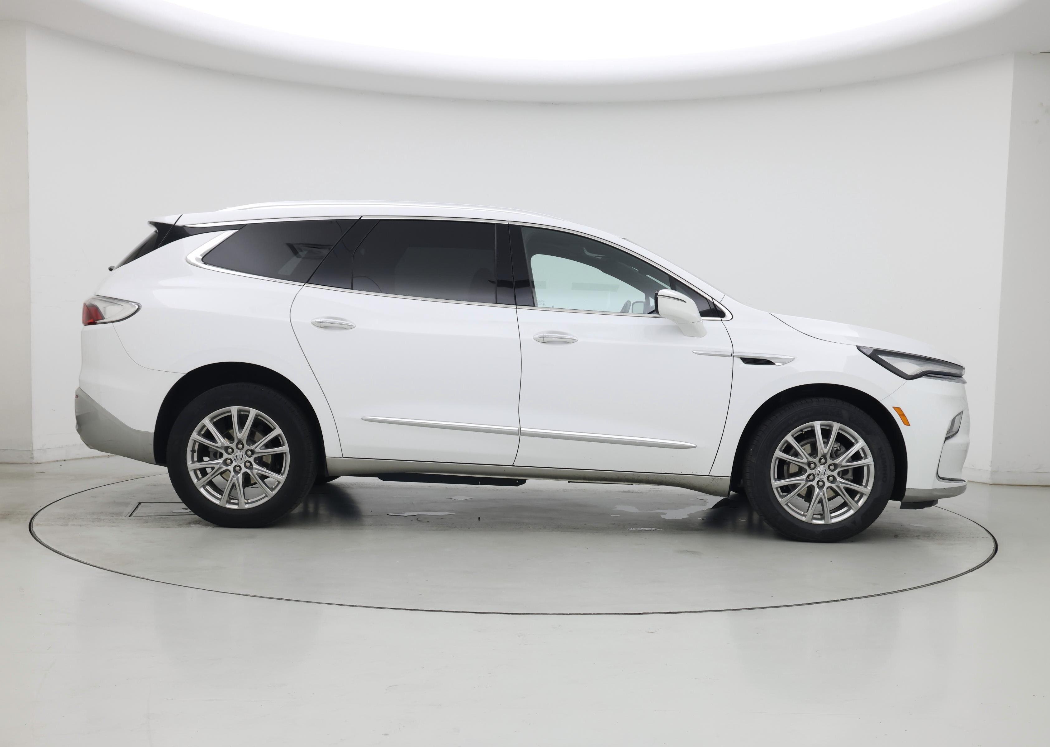 Thumbnail: 2023 Buick Enclave - 7
