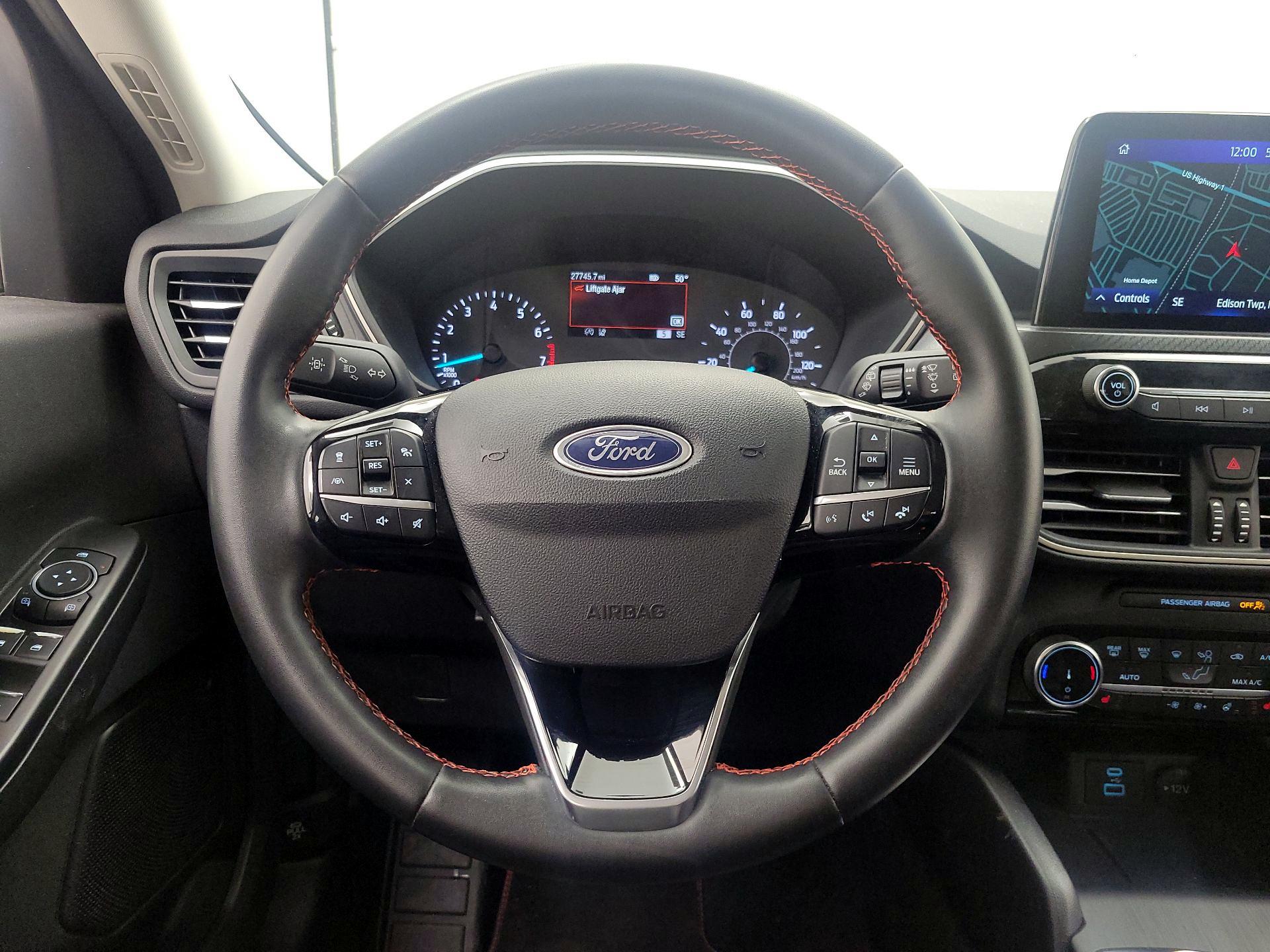 Thumbnail: 2022 Ford Escape - 10