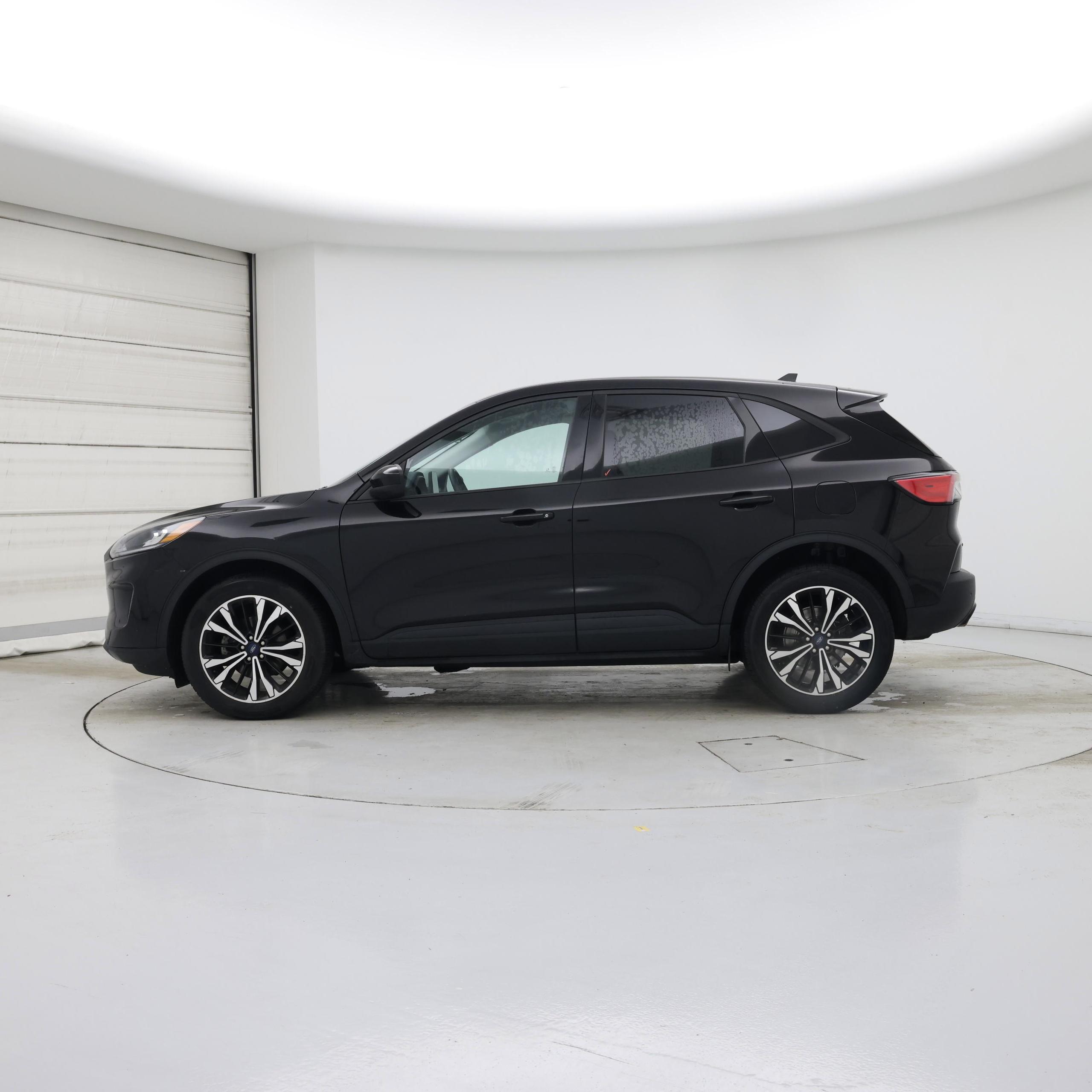Thumbnail: 2022 Ford Escape - 3