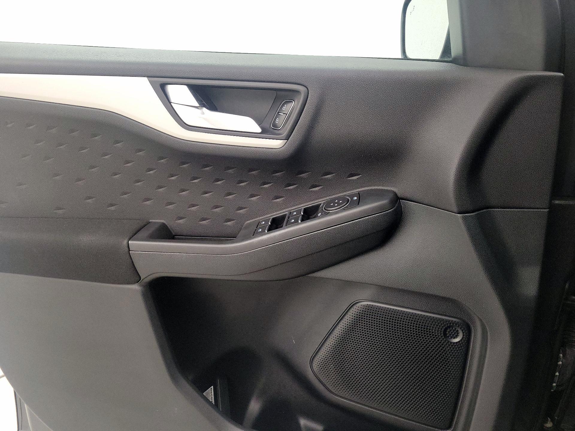 Thumbnail: 2020 Ford Escape - 12