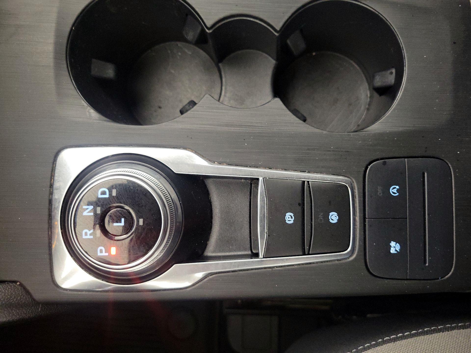 Thumbnail: 2020 Ford Escape - 17