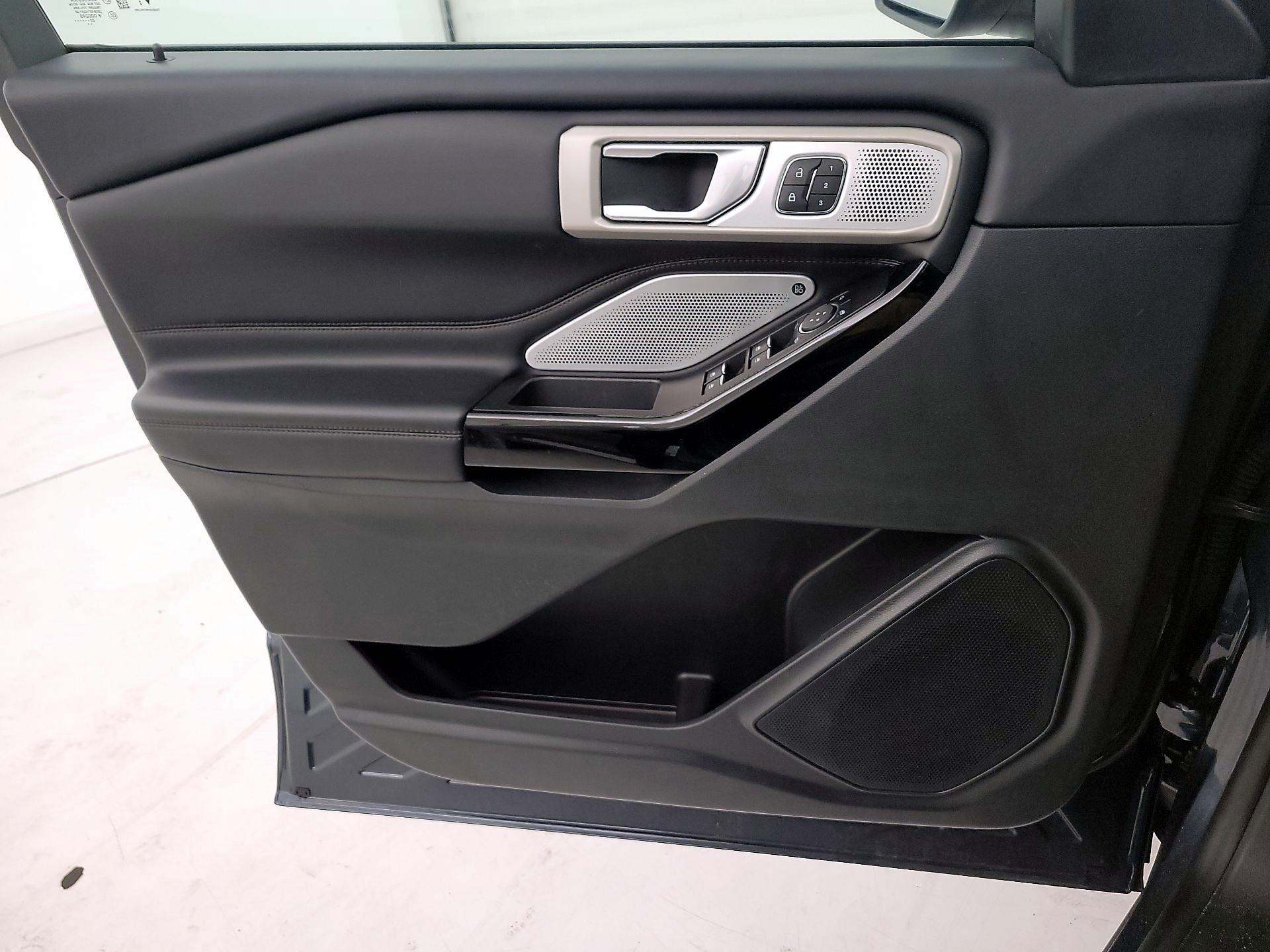 Thumbnail: 2023 Ford Explorer - 10