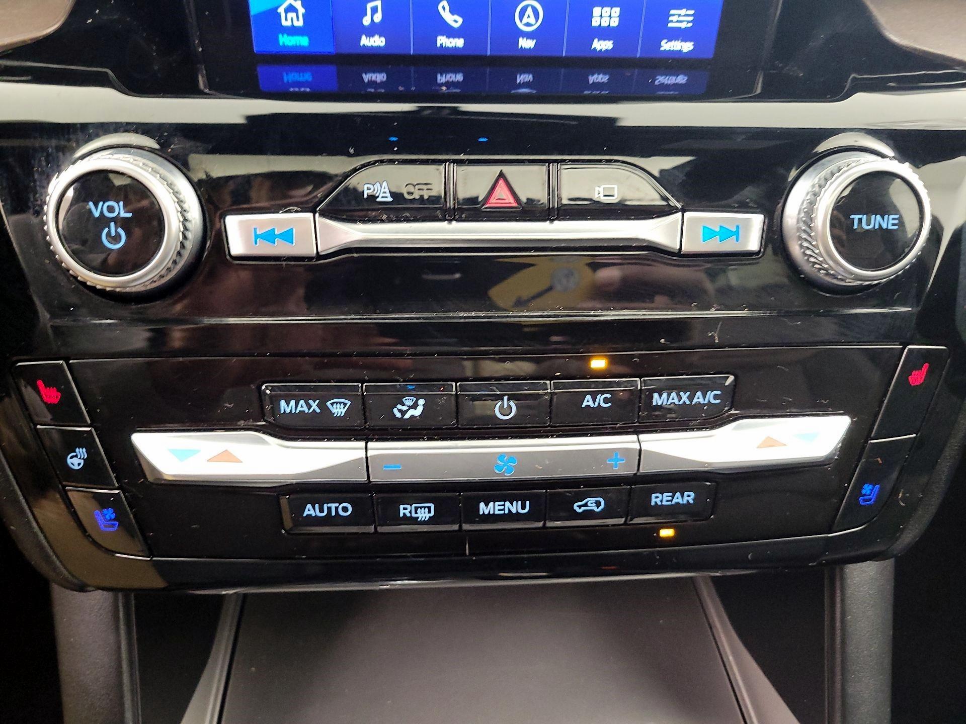 Thumbnail: 2023 Ford Explorer - 15