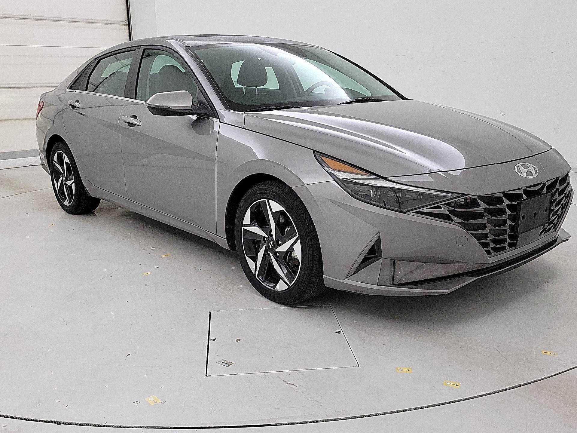 Thumbnail: 2022 Hyundai Elantra - 1