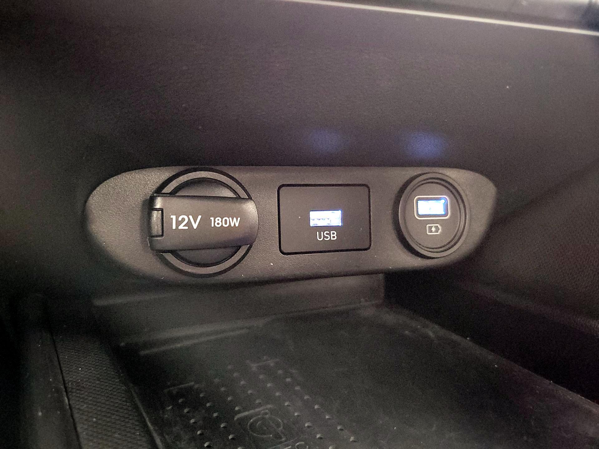 Thumbnail: 2022 Hyundai Elantra - 17