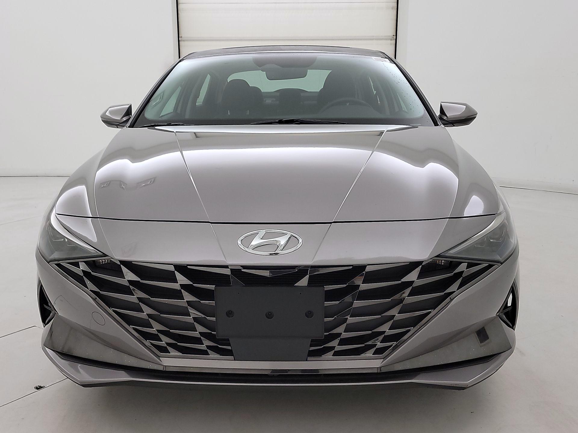Thumbnail: 2022 Hyundai Elantra - 2