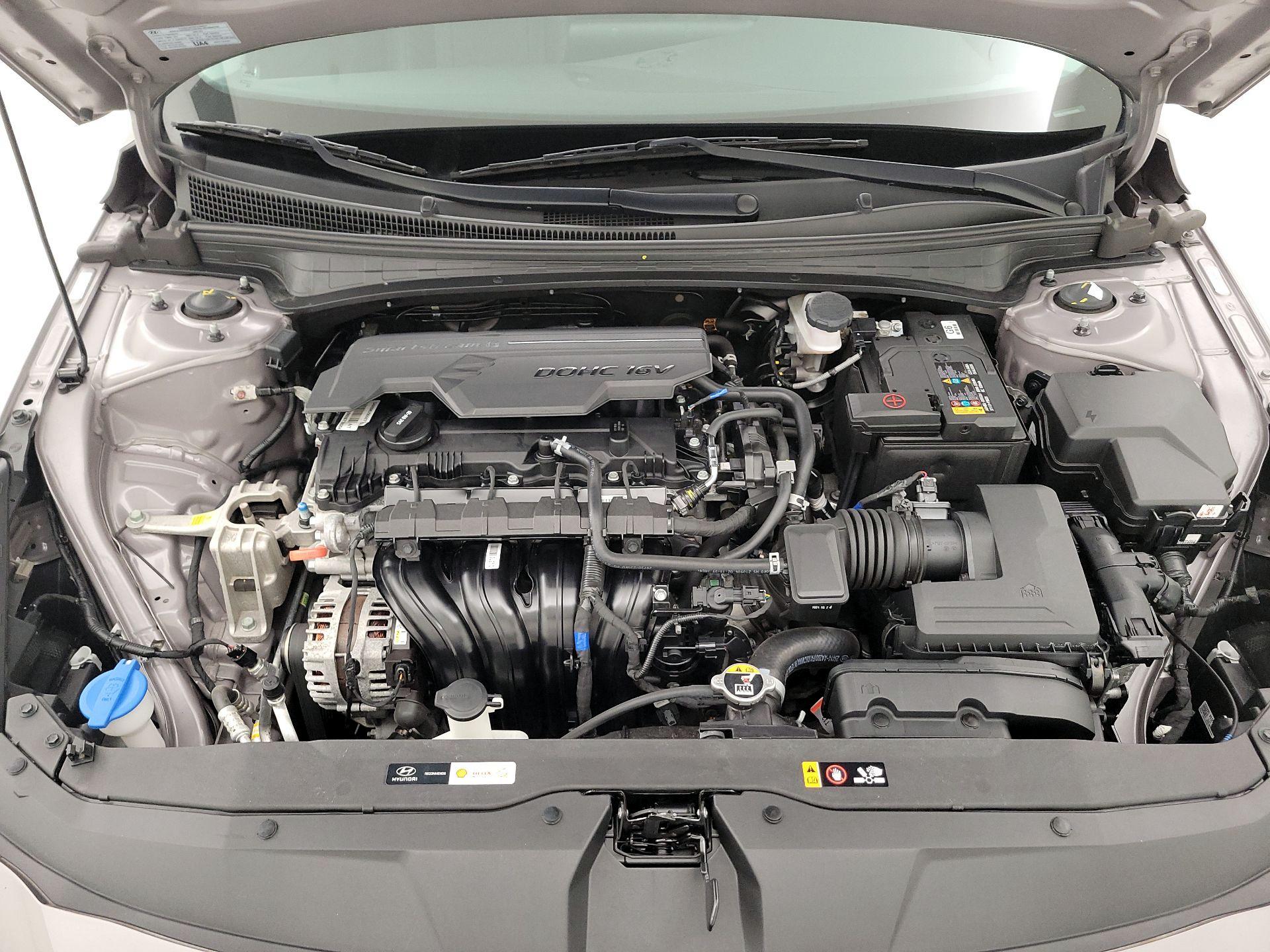 Thumbnail: 2022 Hyundai Elantra - 20