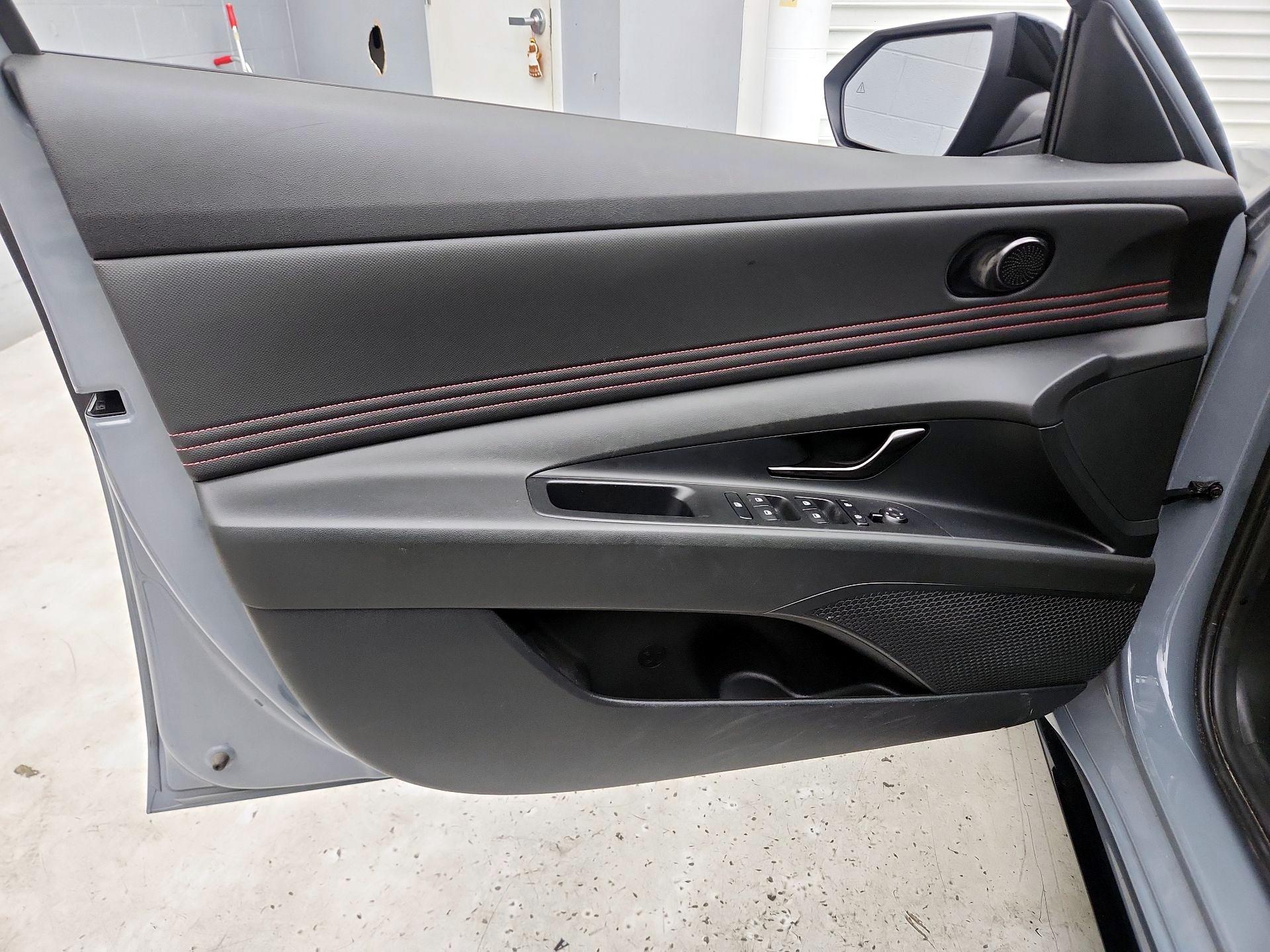 Thumbnail: 2023 Hyundai Elantra - 12