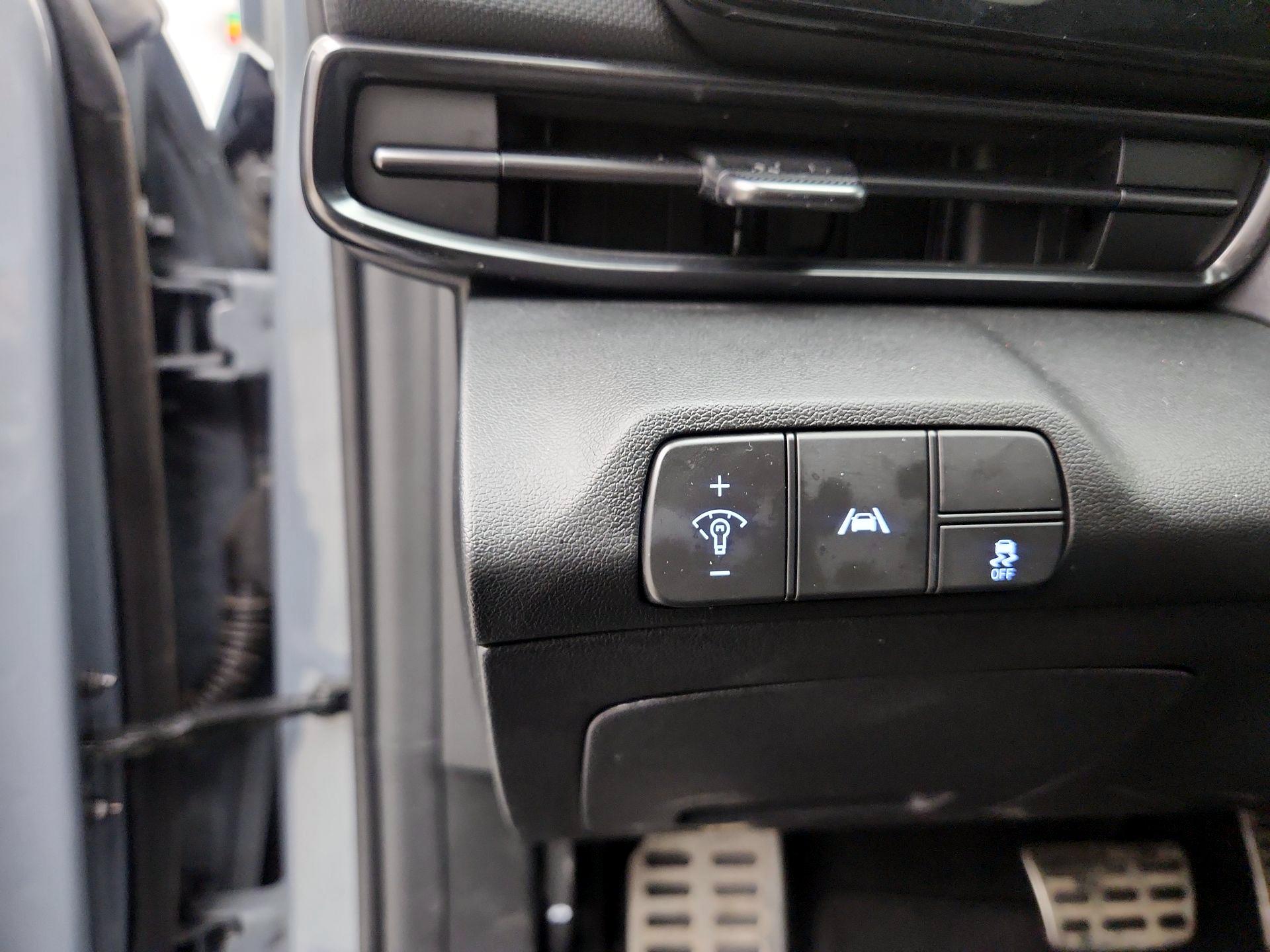 Thumbnail: 2023 Hyundai Elantra - 13