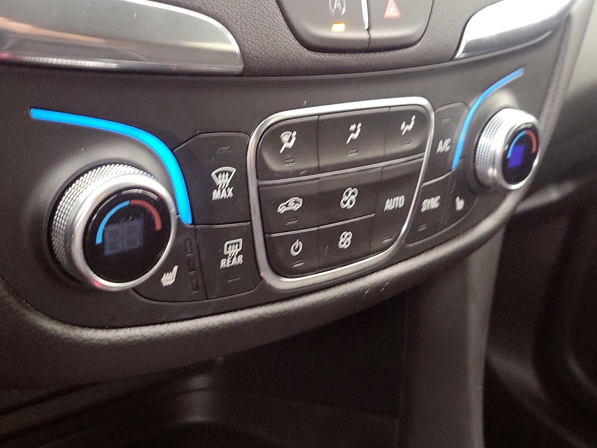 Thumbnail: 2023 Chevrolet Equinox - 16