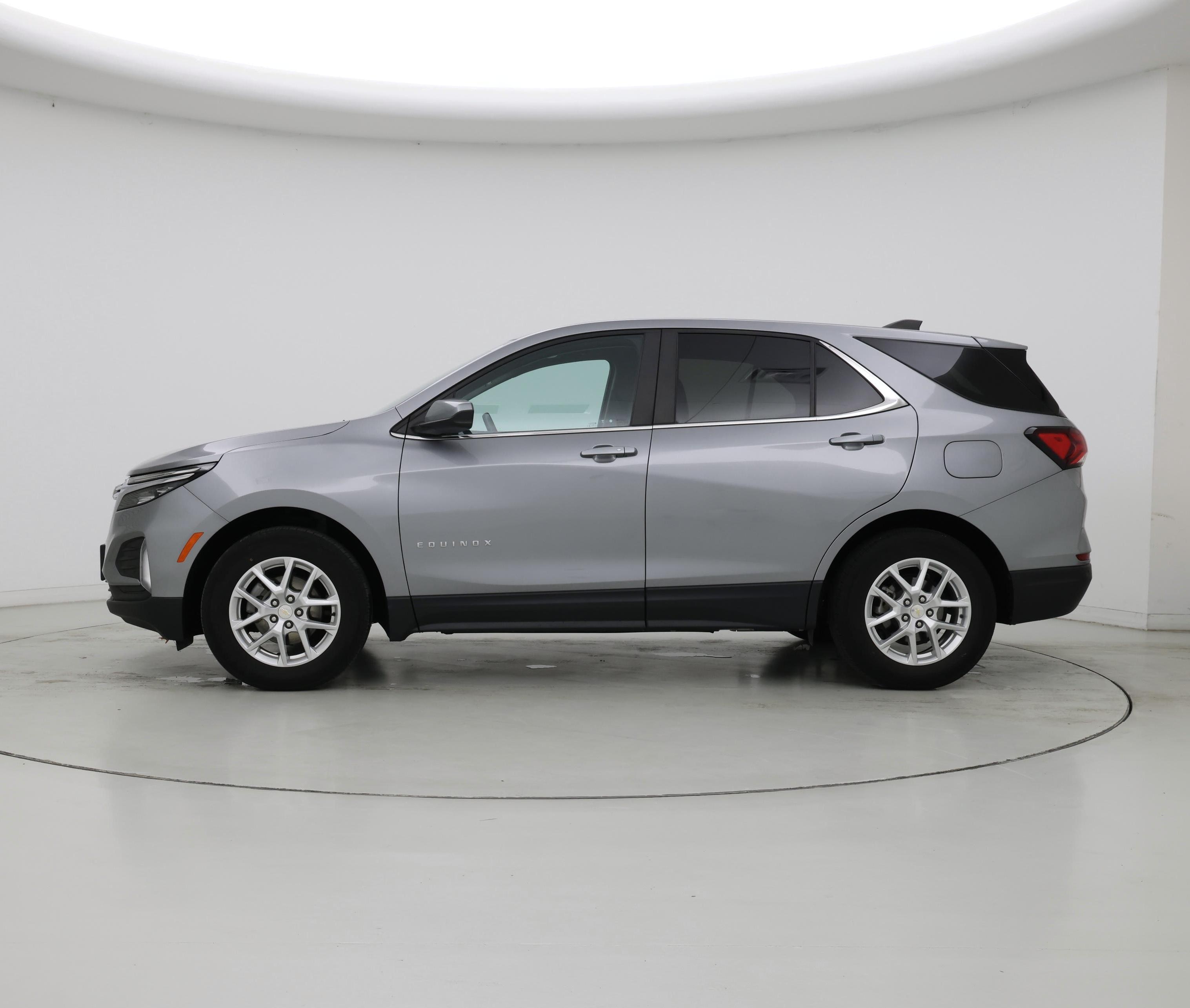 Thumbnail: 2023 Chevrolet Equinox - 3