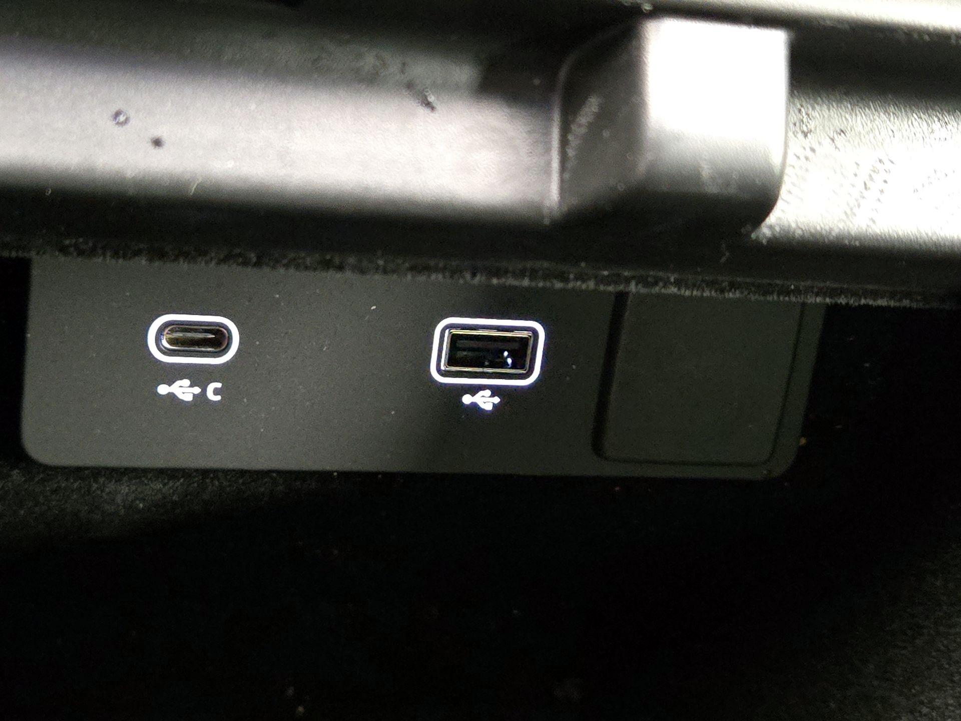 Thumbnail: 2023 Land Rover Range Rover Evoque - 19