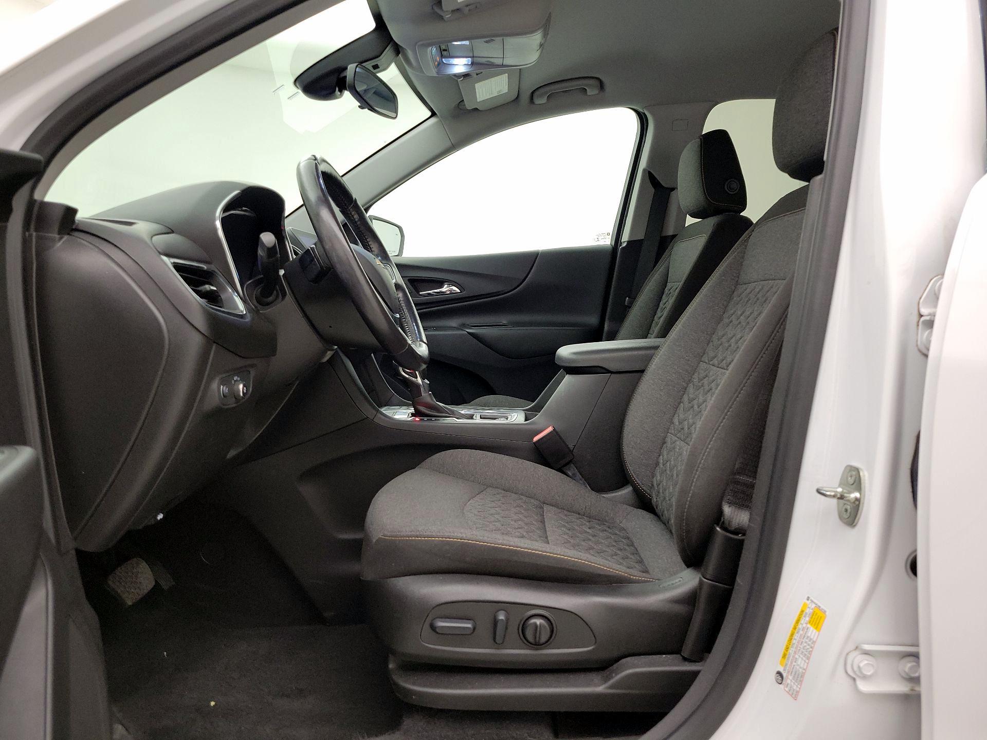 Thumbnail: 2022 Chevrolet Equinox - 11