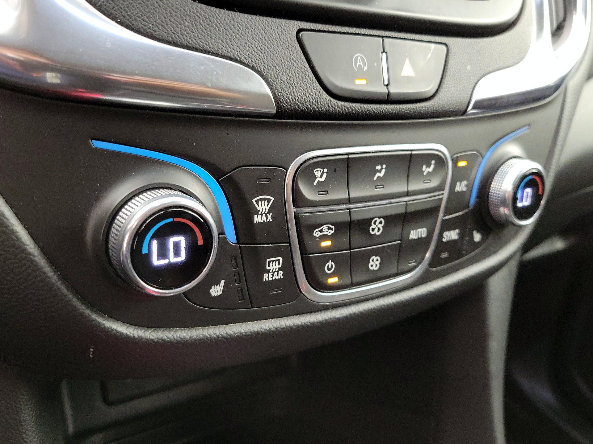 Thumbnail: 2022 Chevrolet Equinox - 17