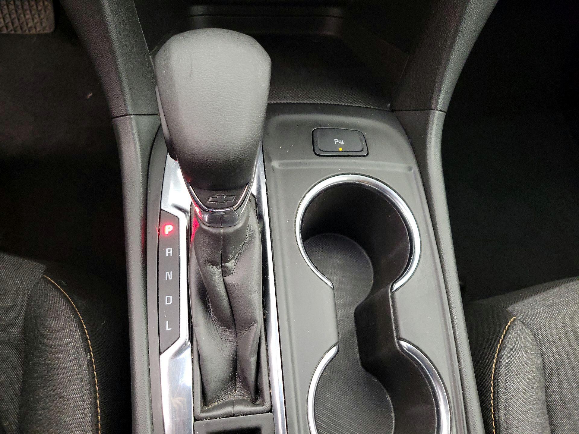 Thumbnail: 2022 Chevrolet Equinox - 18