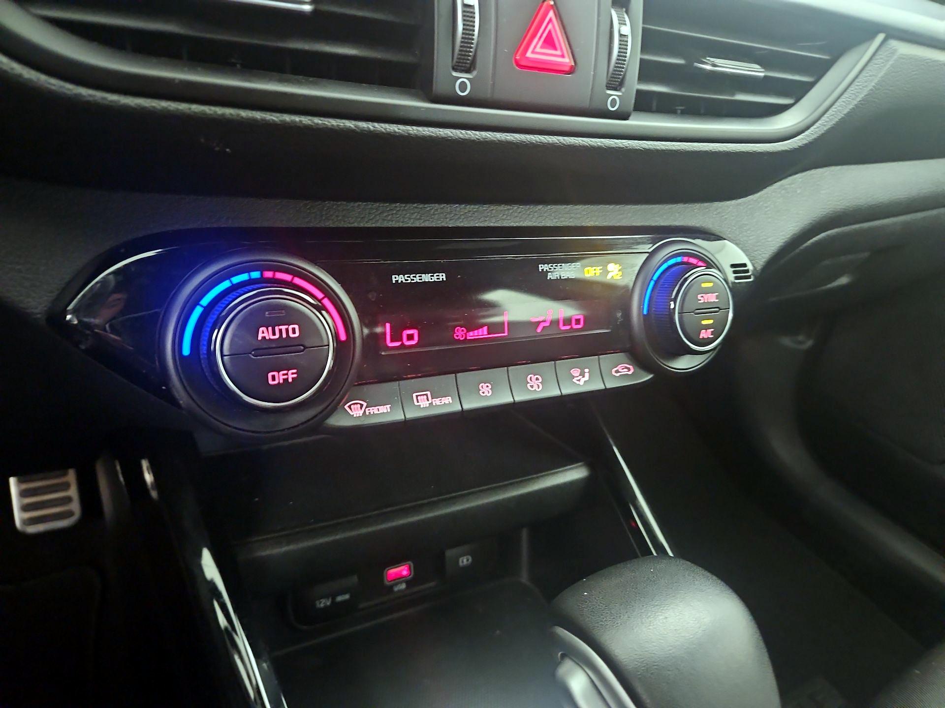 Thumbnail: 2024 Kia Forte - 16