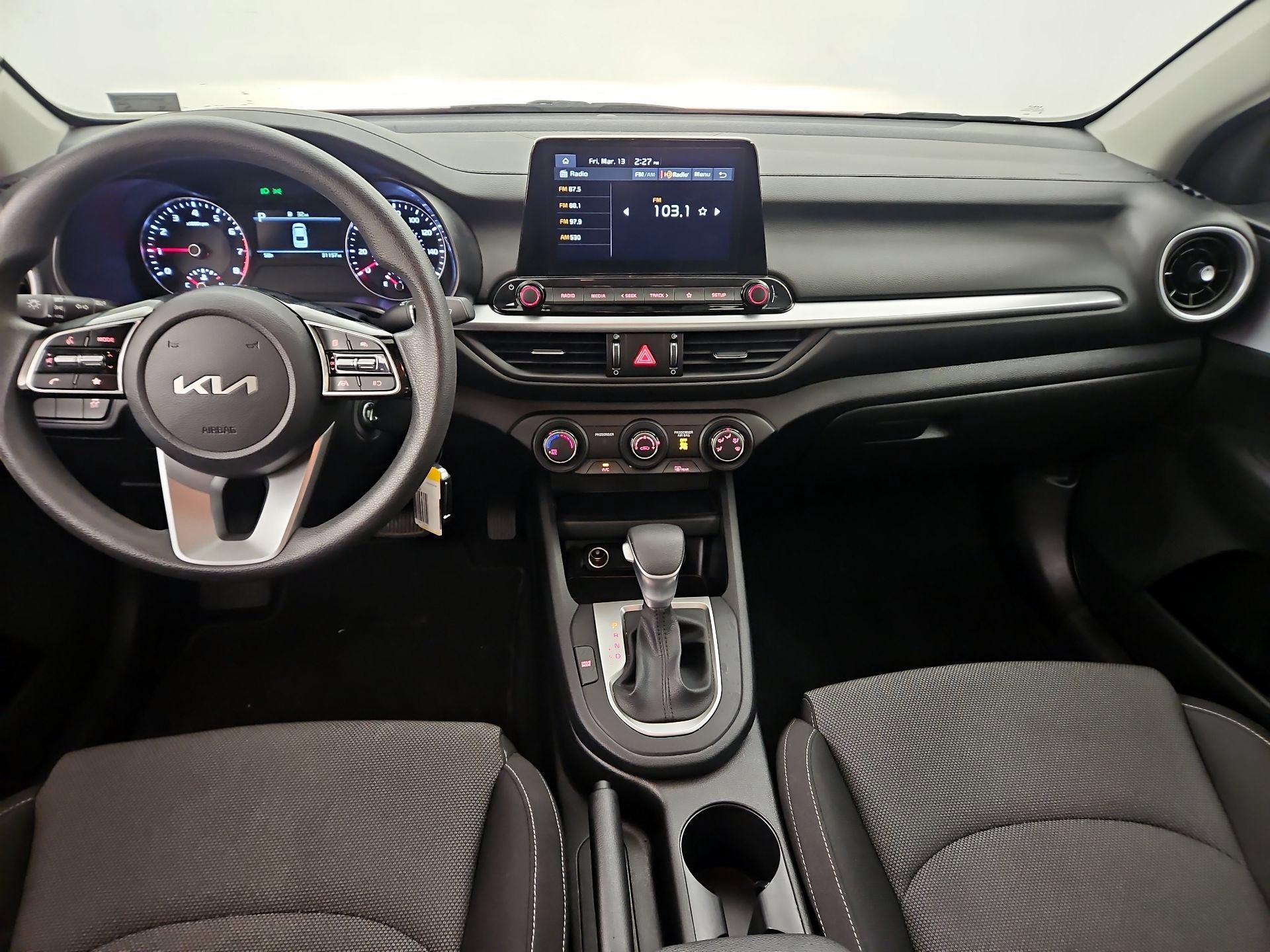 Thumbnail: 2023 Kia Forte - 9