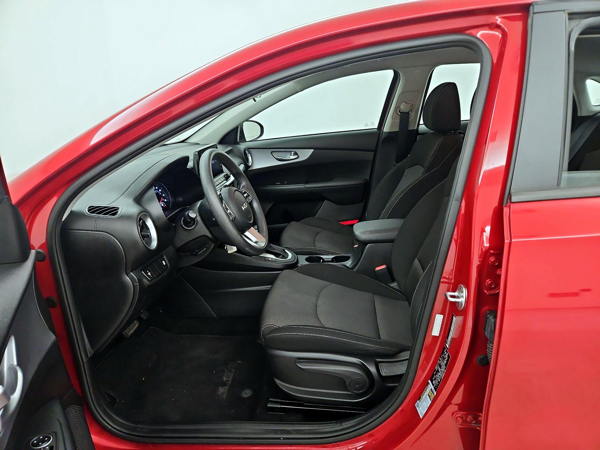 Thumbnail: 2023 Kia Forte - 11