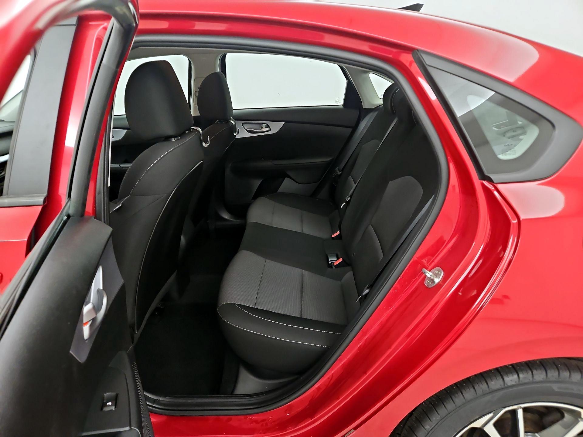 Thumbnail: 2023 Kia Forte - 19