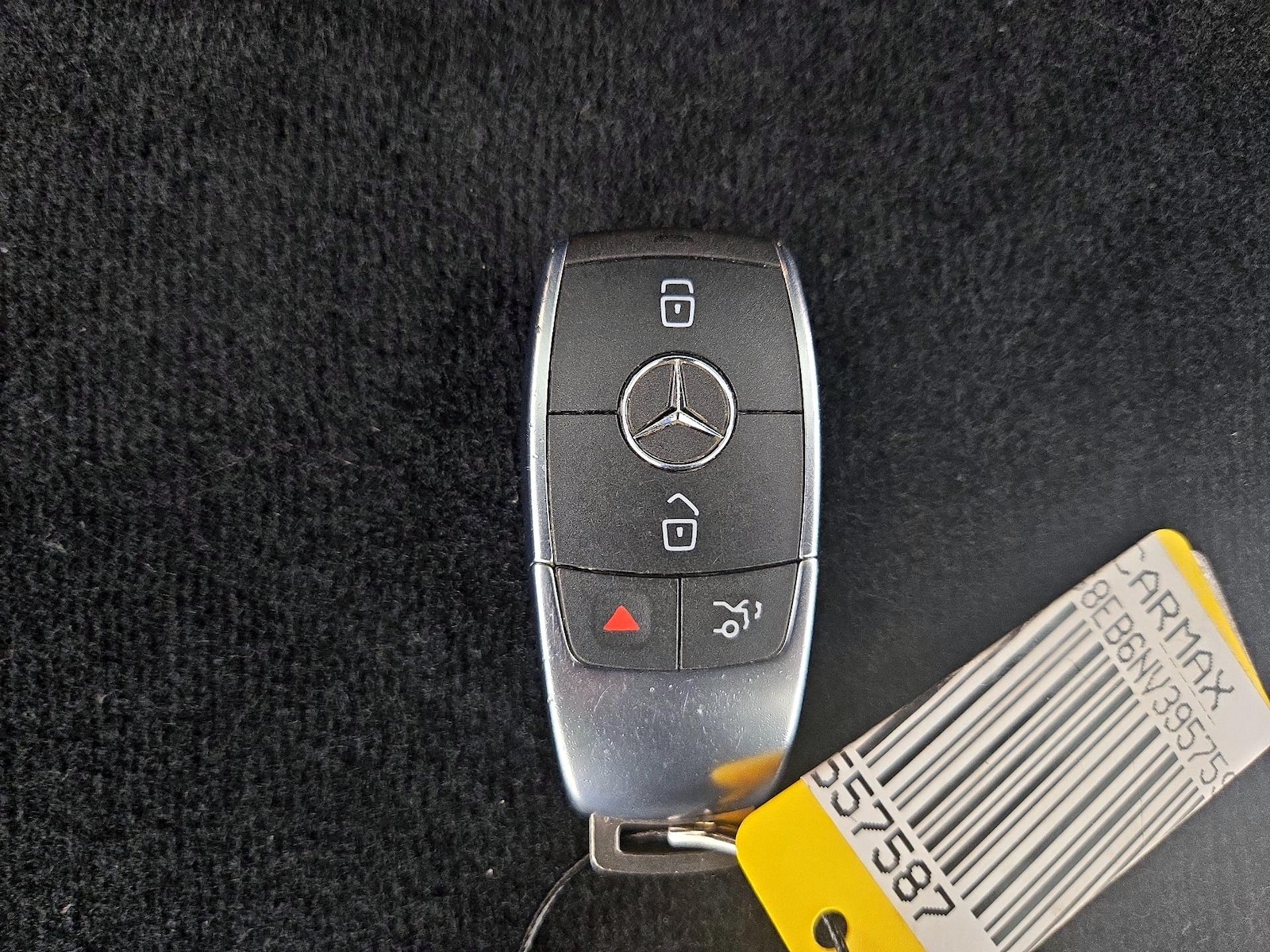 2022 Mercedes-Benz GLC GLC300 - Photo 24