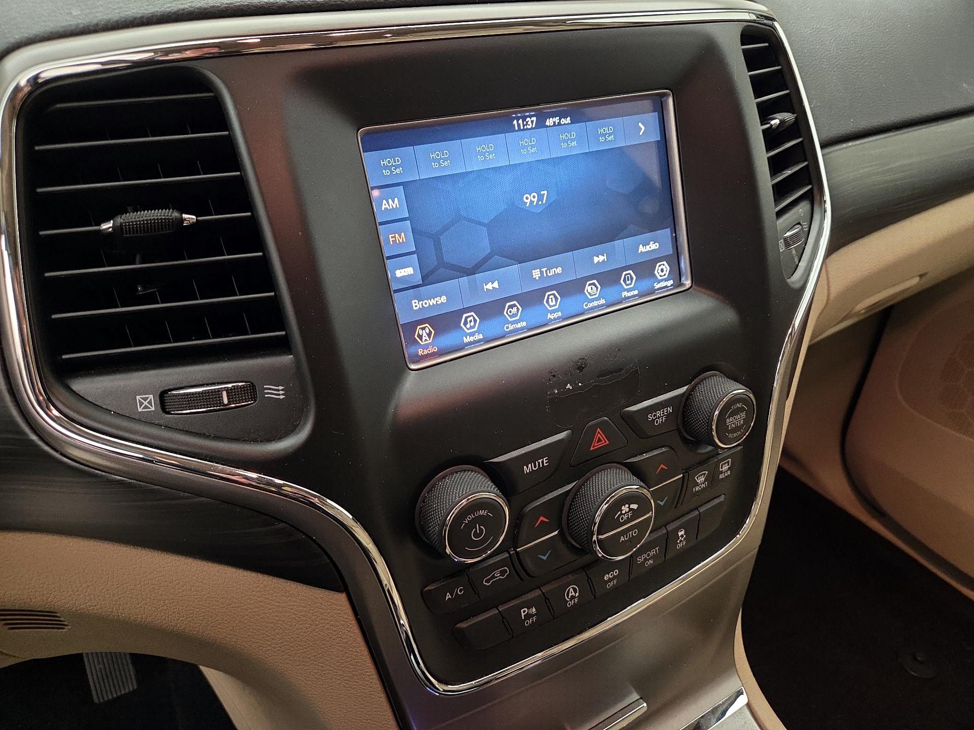 Thumbnail: 2021 Jeep Grand Cherokee - 15