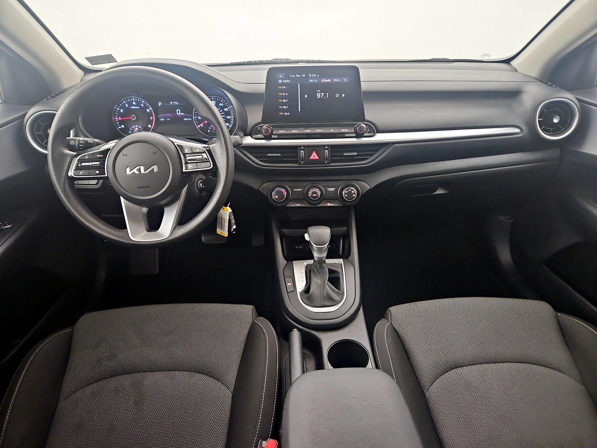 Thumbnail: 2023 Kia Forte - 9