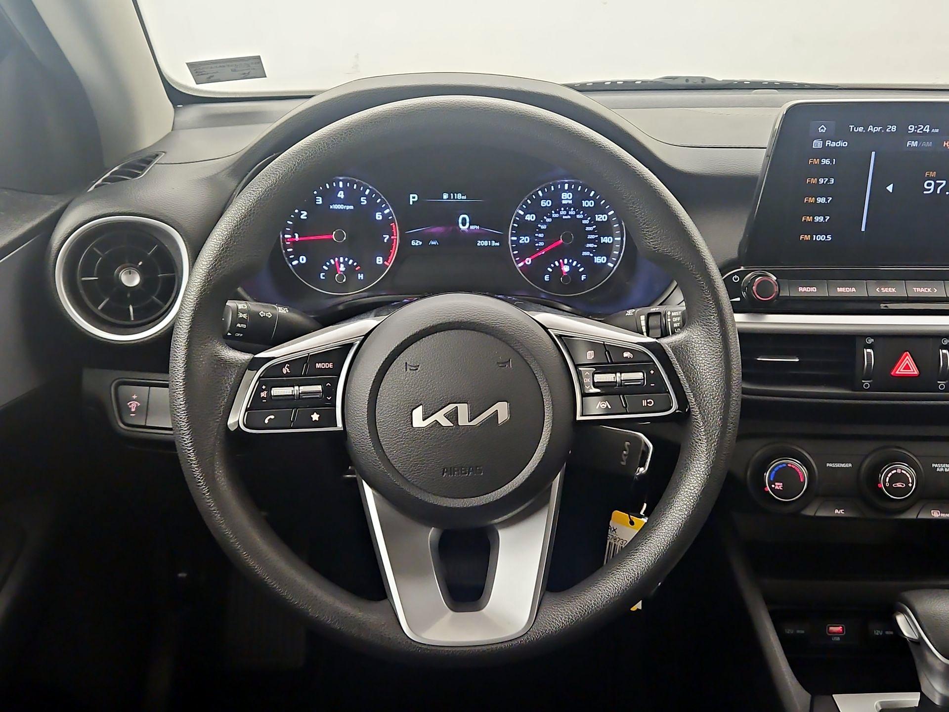 Thumbnail: 2023 Kia Forte - 10