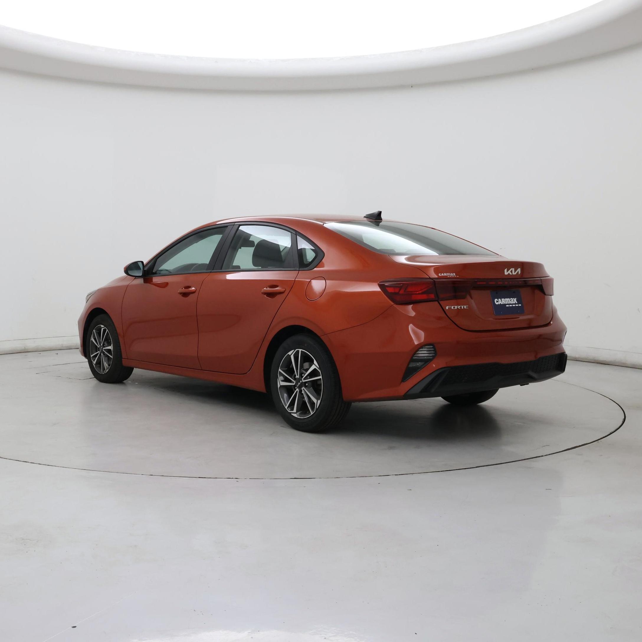 Thumbnail: 2023 Kia Forte - 2