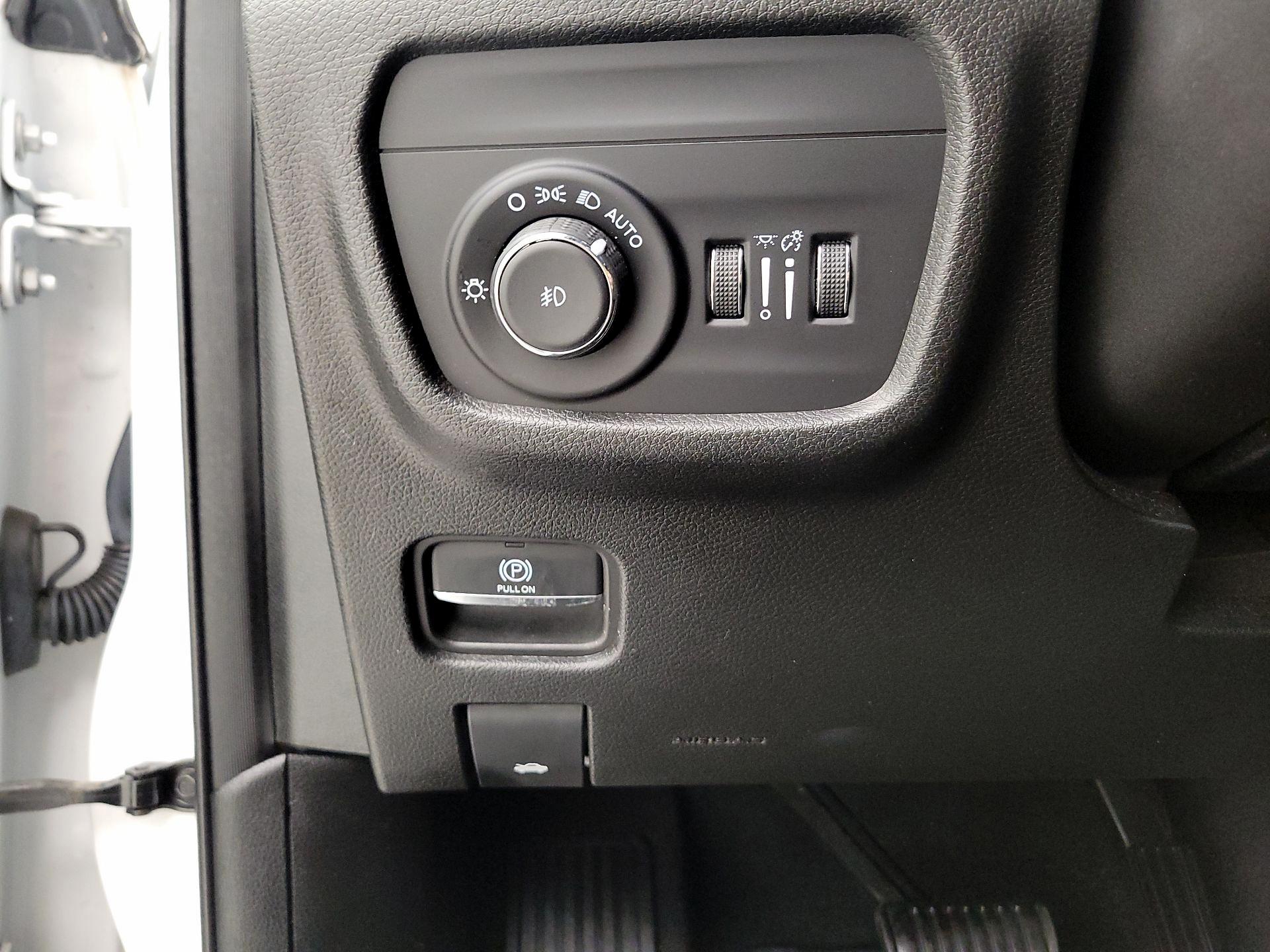 Thumbnail: 2023 Jeep Grand Cherokee - 11