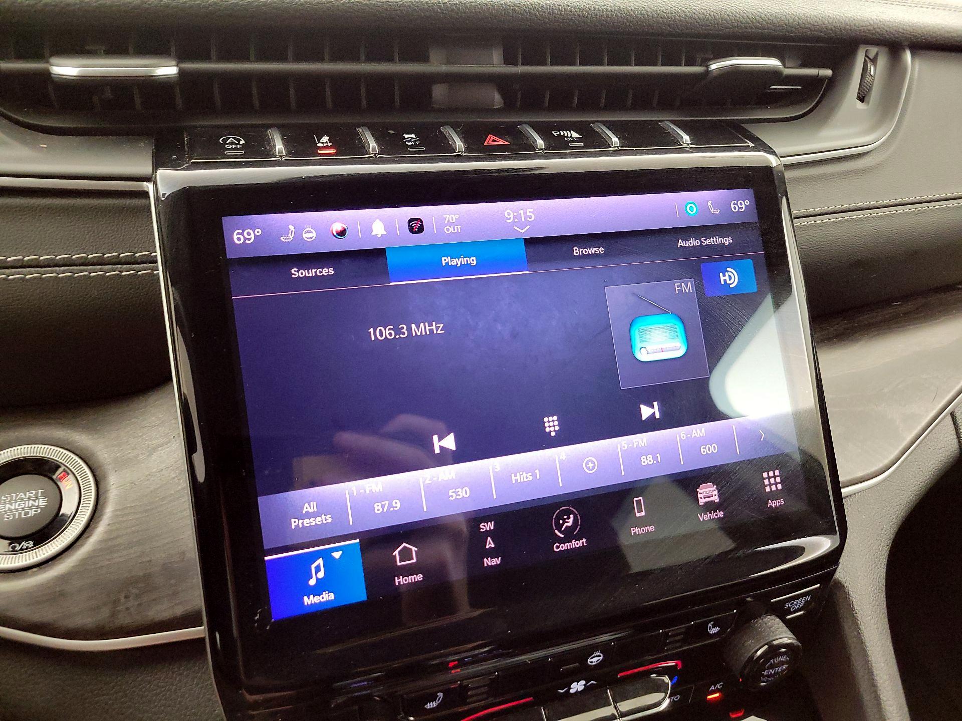 Thumbnail: 2023 Jeep Grand Cherokee - 14