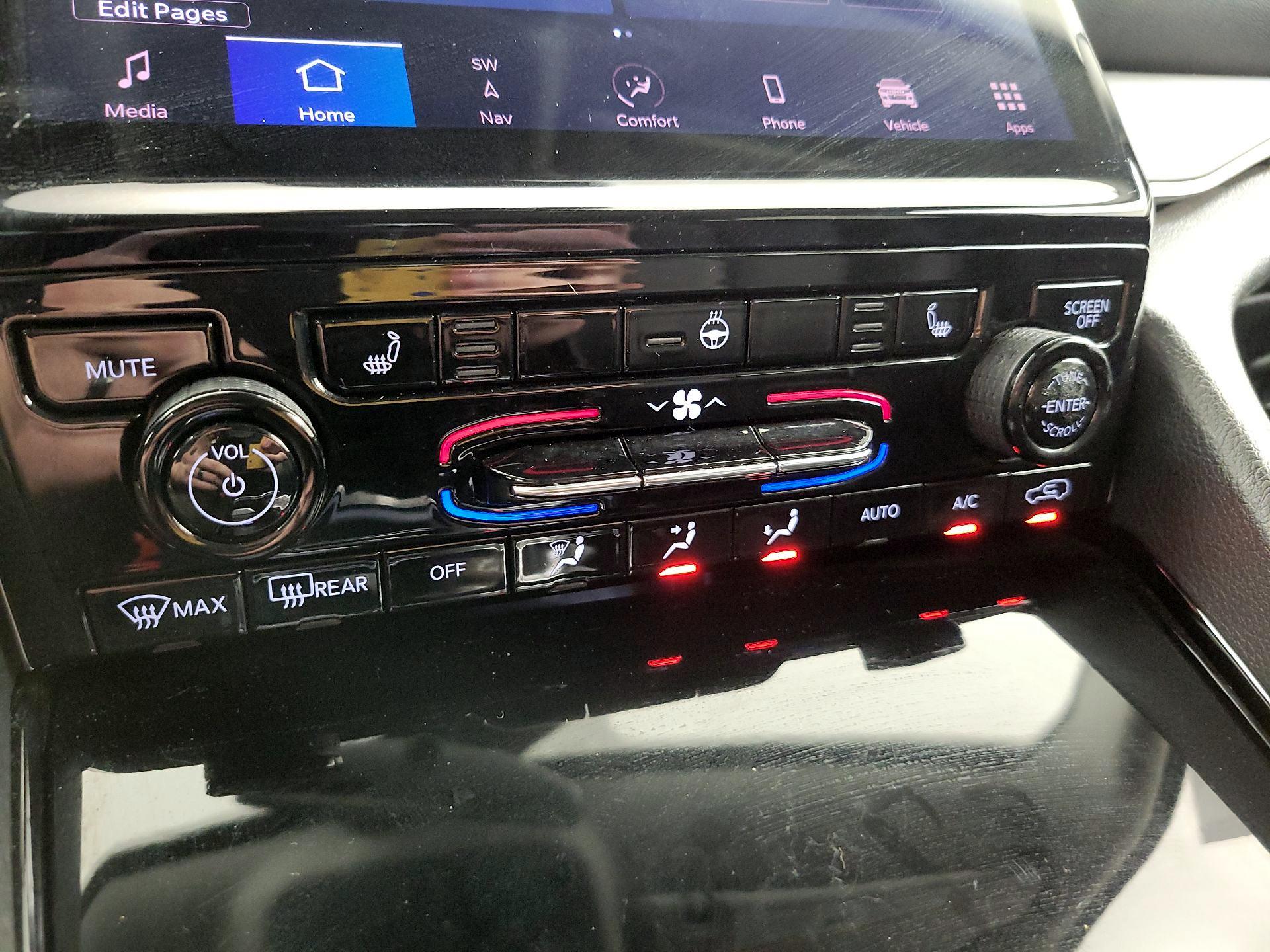 Thumbnail: 2023 Jeep Grand Cherokee - 15