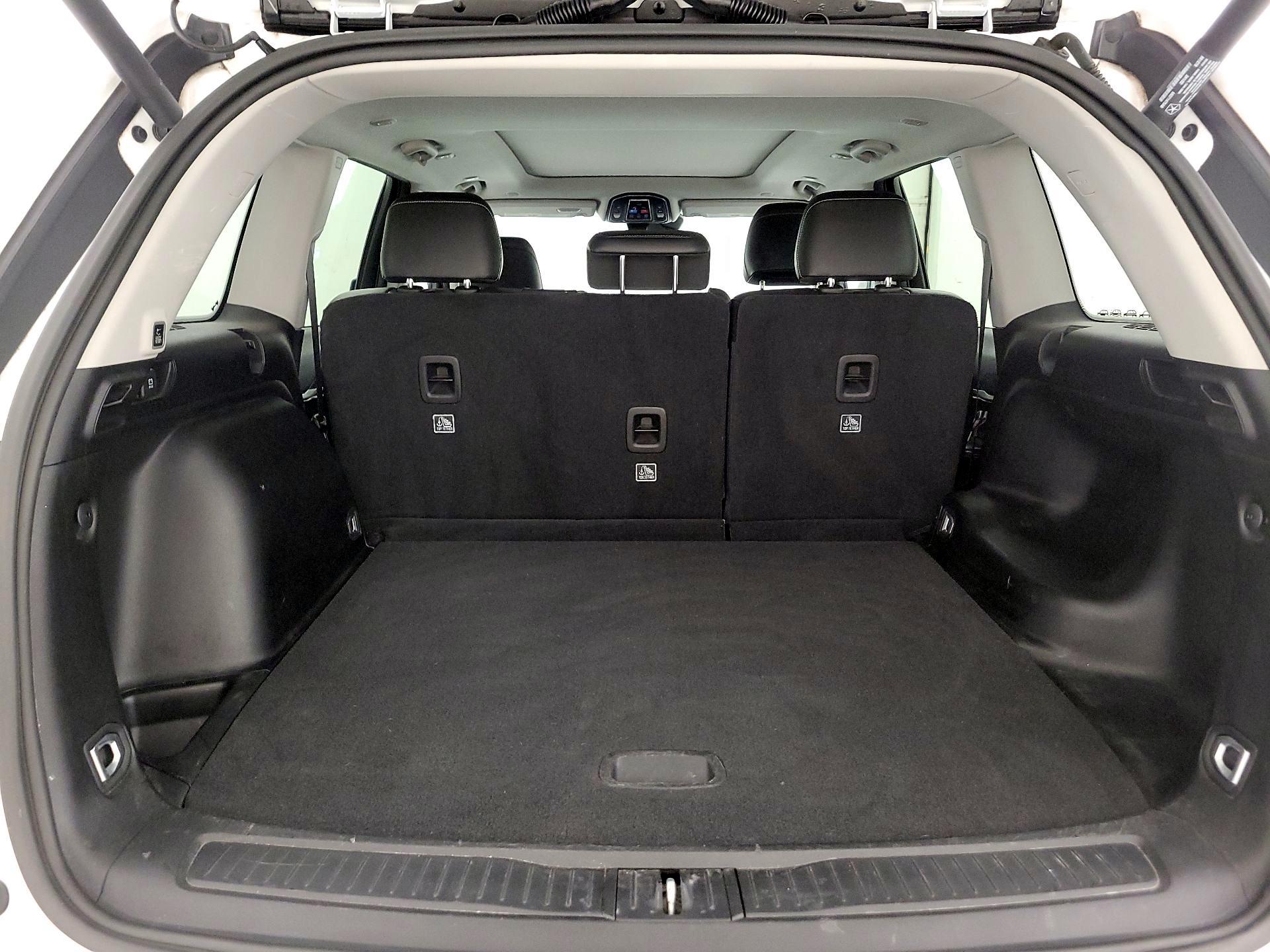 Thumbnail: 2023 Jeep Grand Cherokee - 19