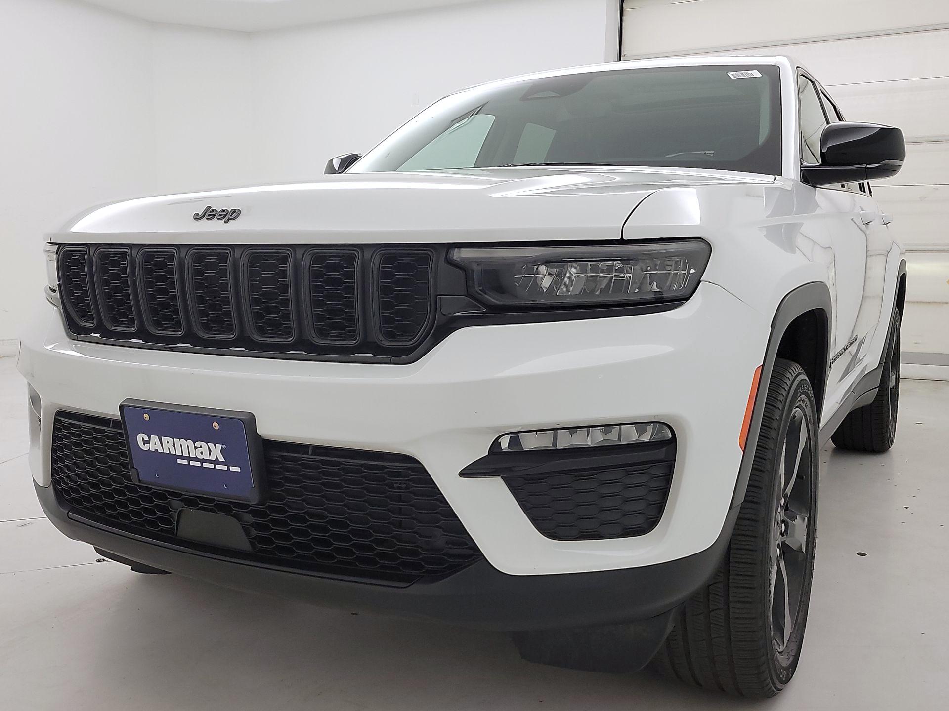 Thumbnail: 2023 Jeep Grand Cherokee - 3