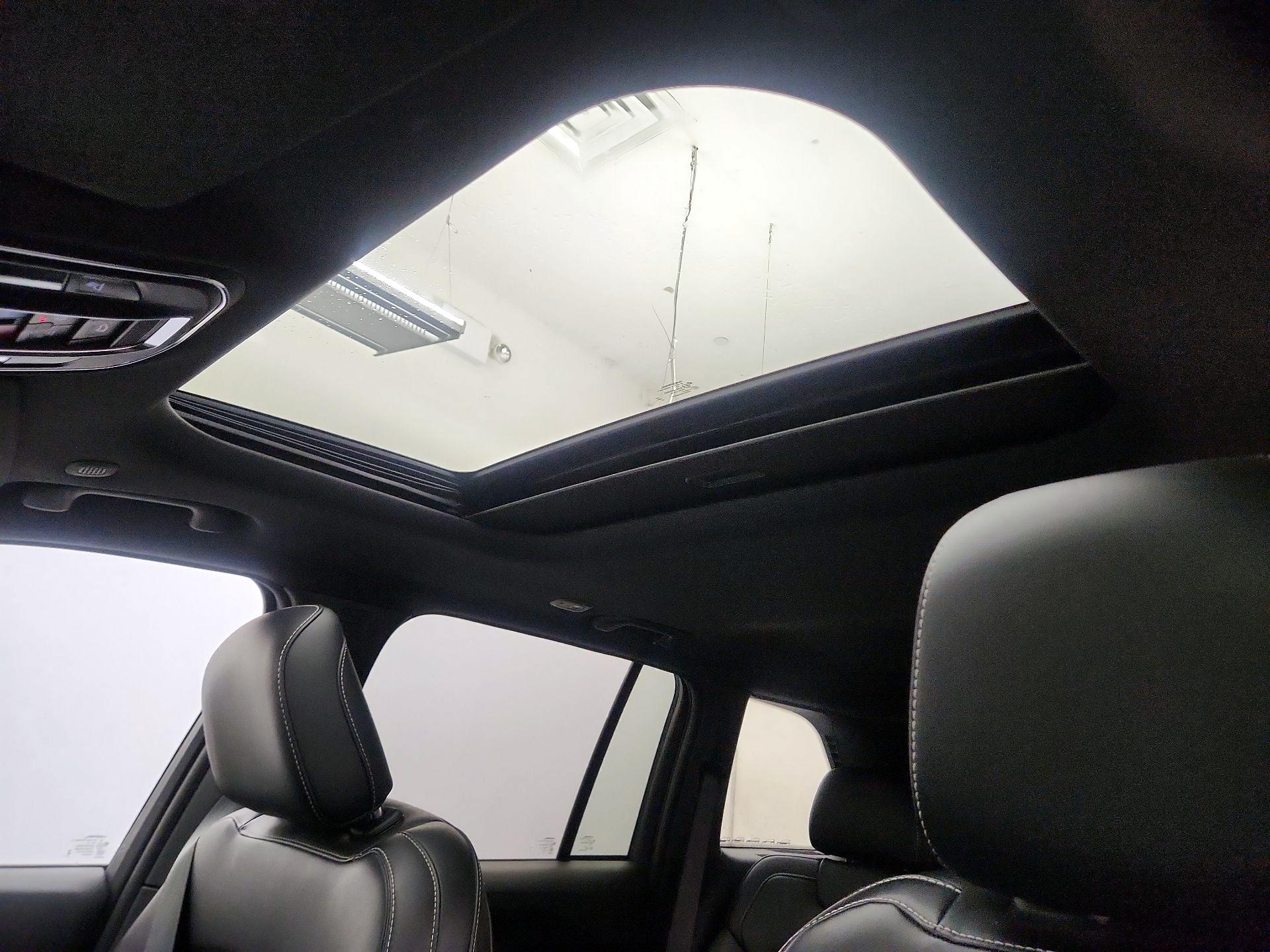 Thumbnail: 2023 Jeep Grand Cherokee - 19