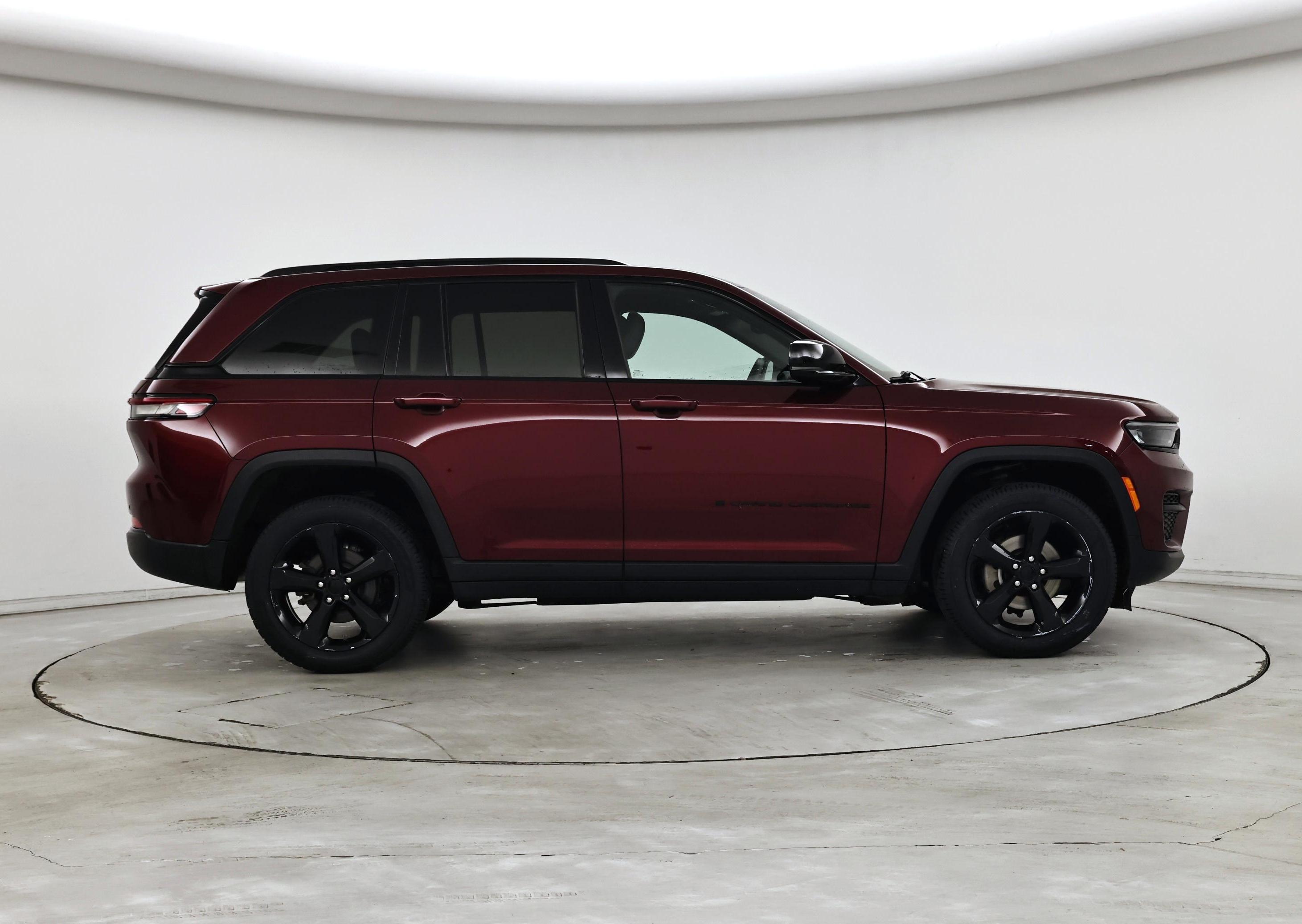 Thumbnail: 2023 Jeep Grand Cherokee - 7
