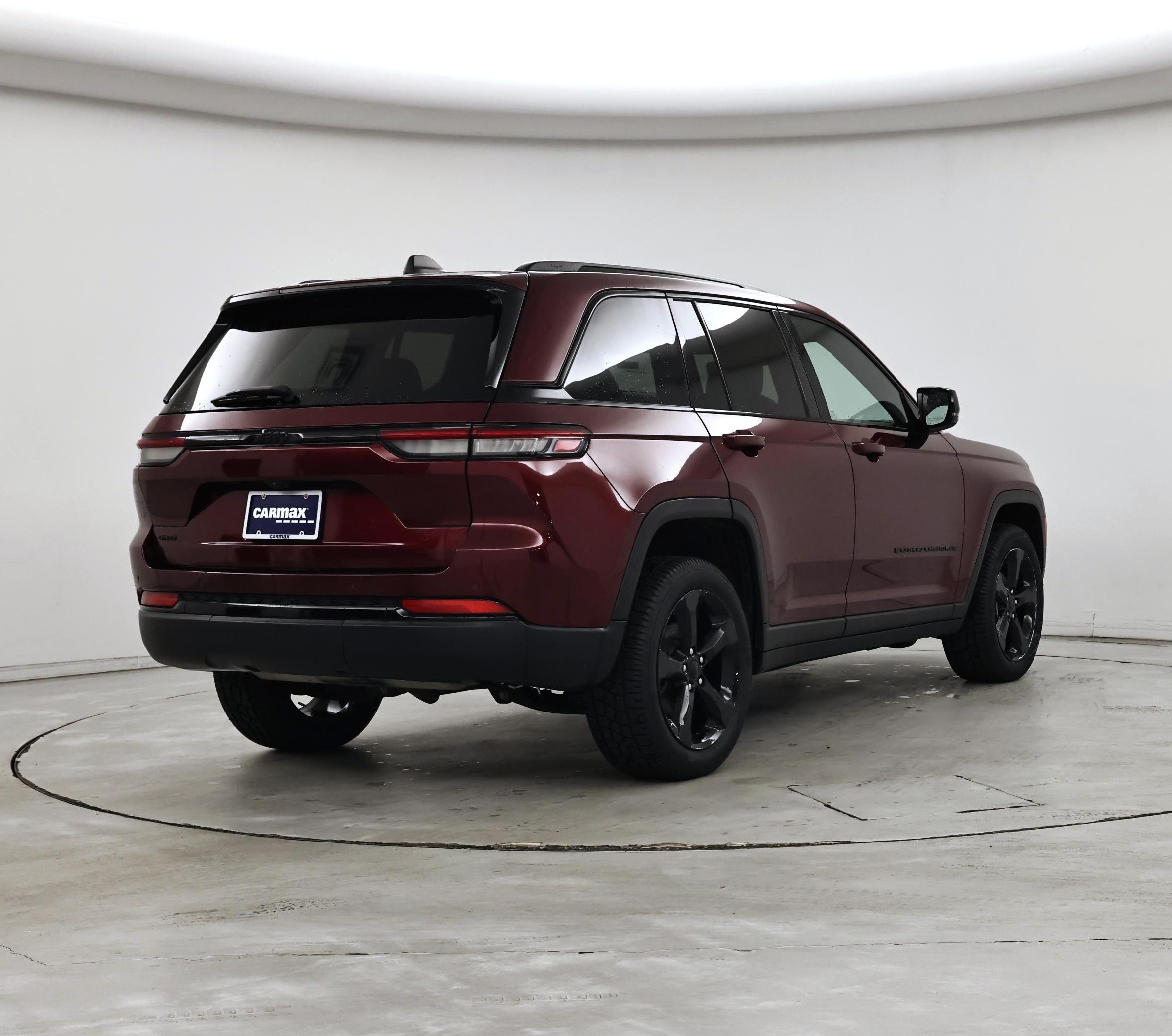 Thumbnail: 2023 Jeep Grand Cherokee - 8