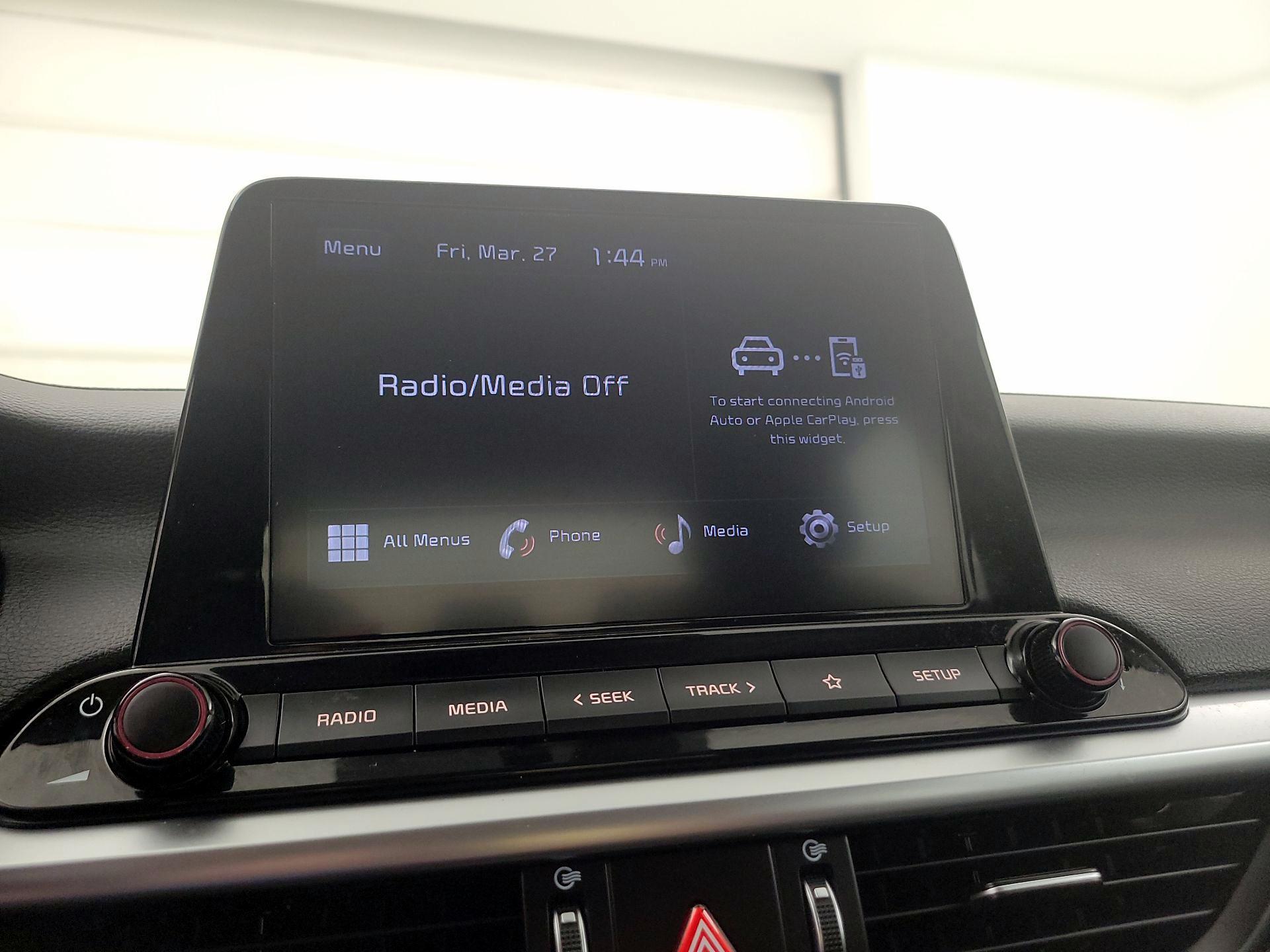 Thumbnail: 2023 Kia Forte - 15