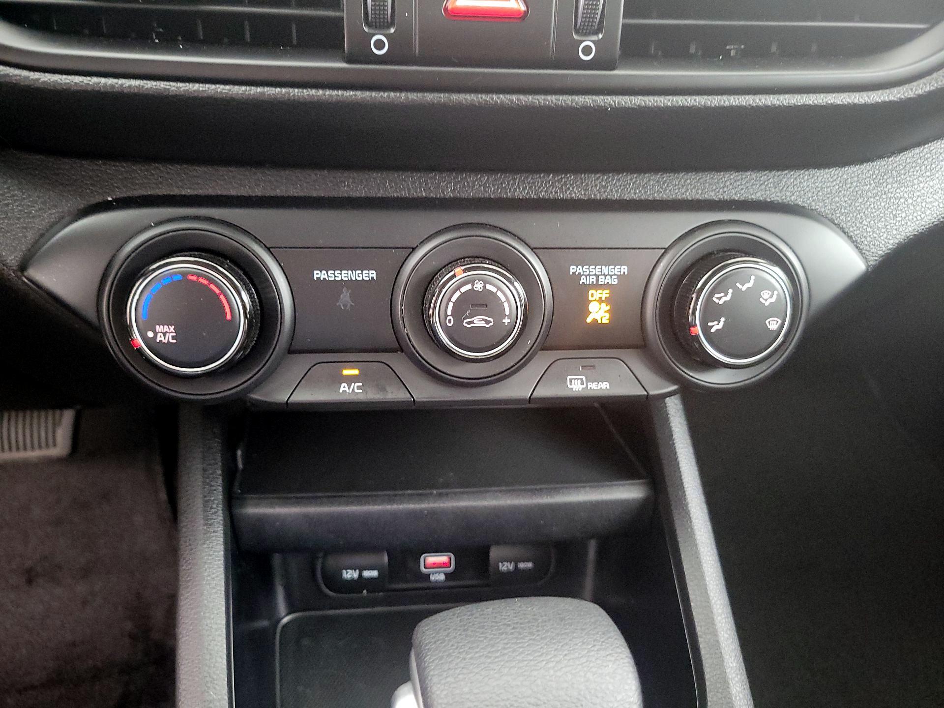 Thumbnail: 2023 Kia Forte - 16