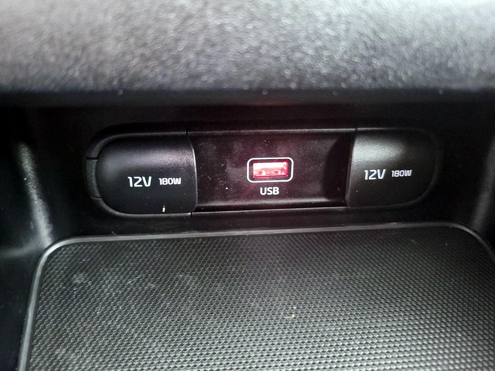 Thumbnail: 2023 Kia Forte - 18