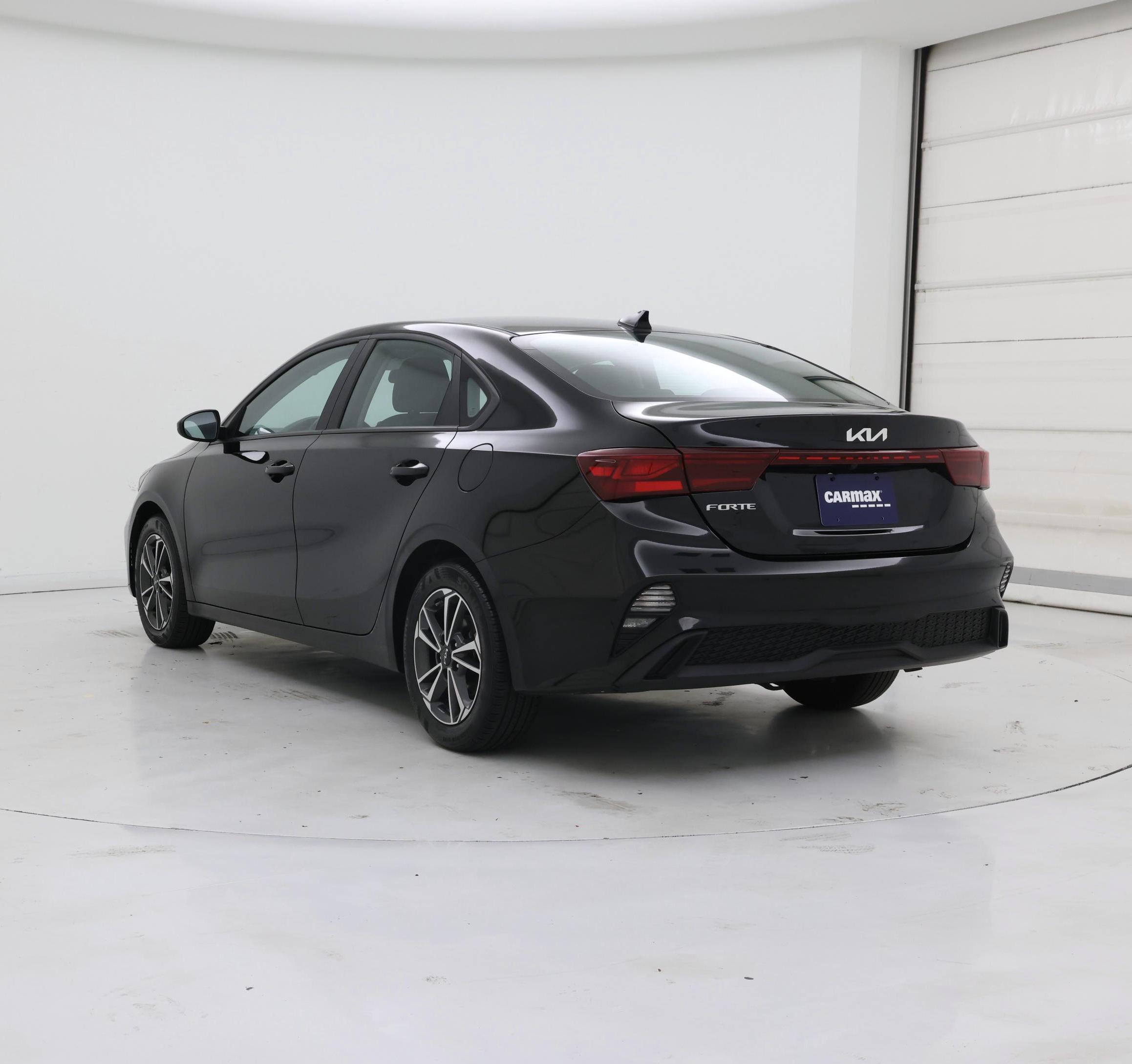 Thumbnail: 2023 Kia Forte - 2