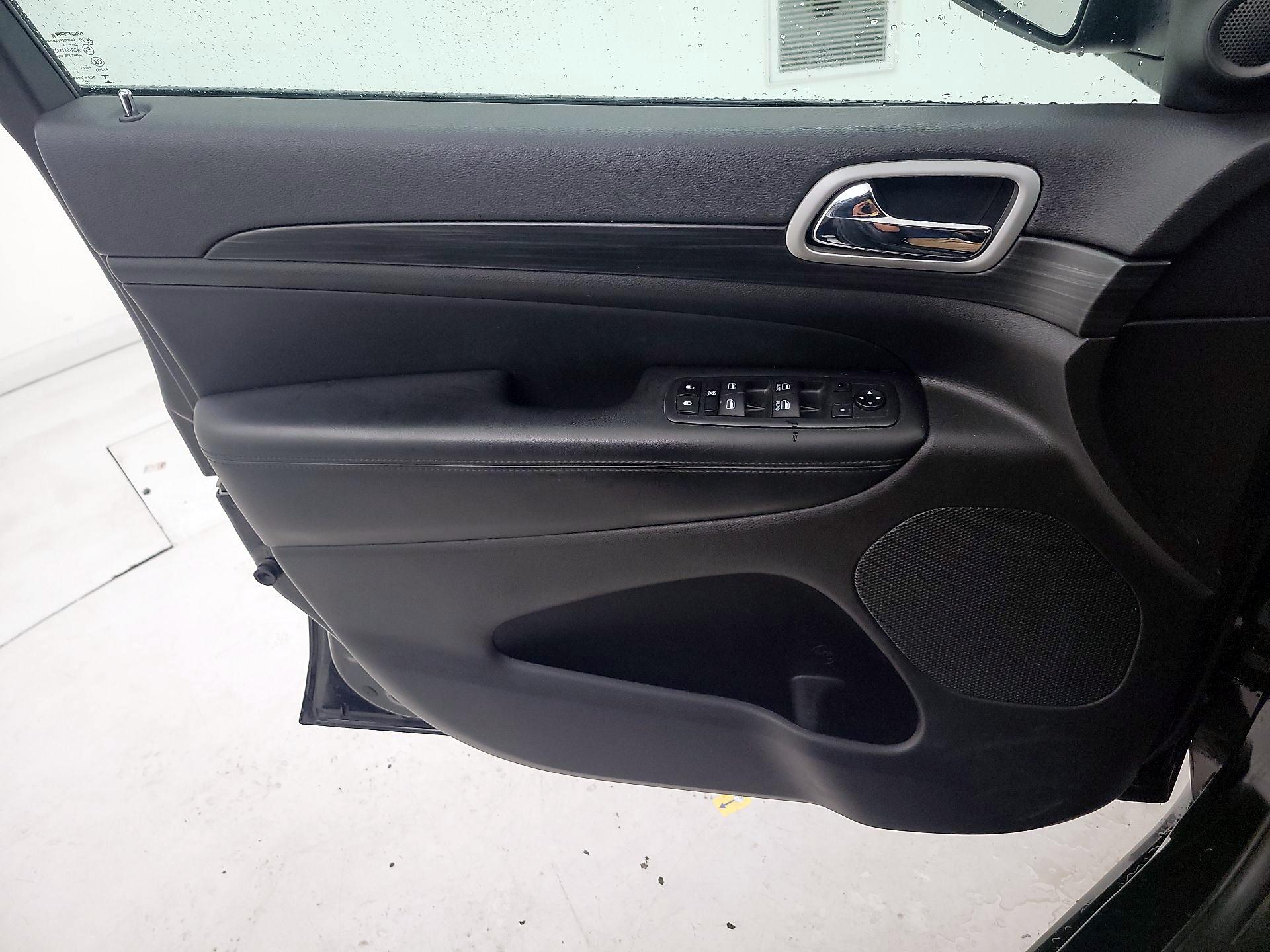 Thumbnail: 2021 Jeep Grand Cherokee - 10