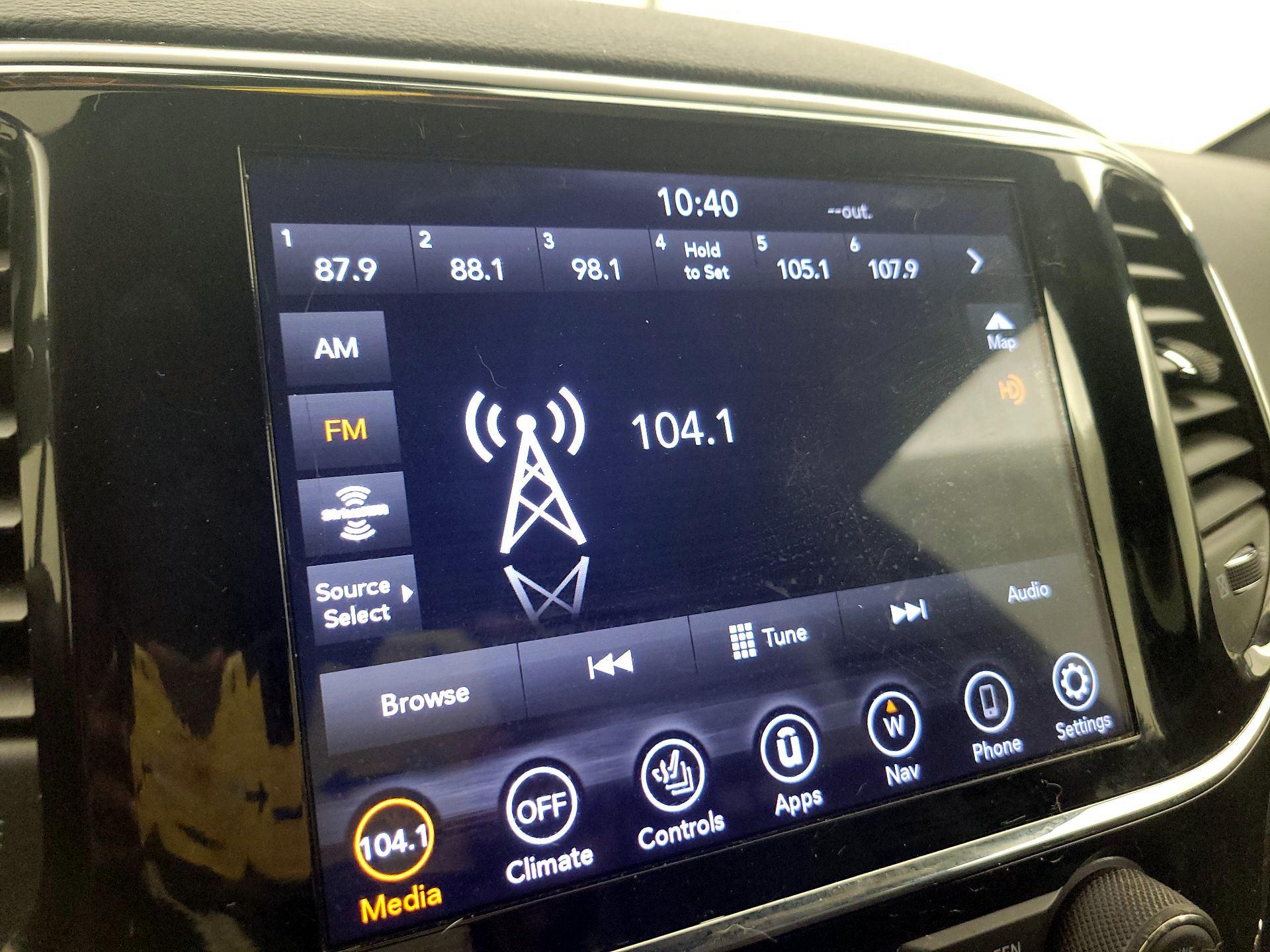 Thumbnail: 2021 Jeep Grand Cherokee - 14