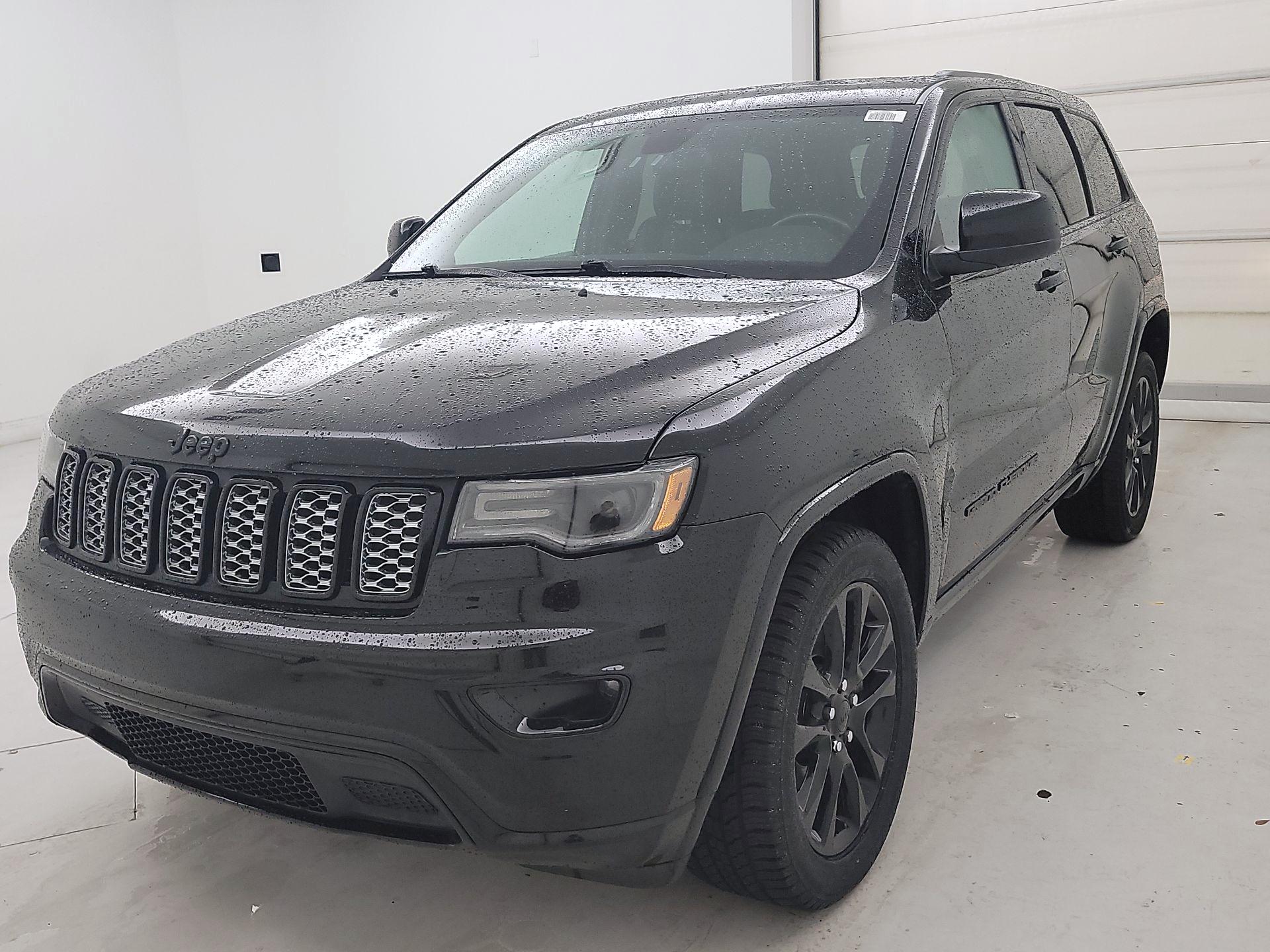 Thumbnail: 2021 Jeep Grand Cherokee - 3