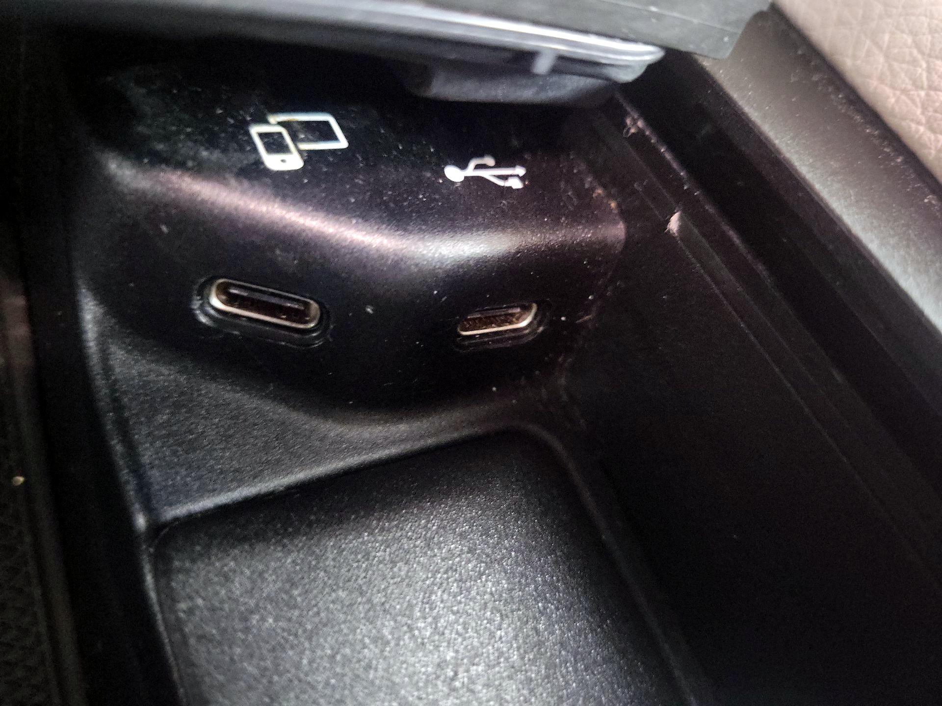 Thumbnail: 2022 Mercedes-Benz GLE - 19