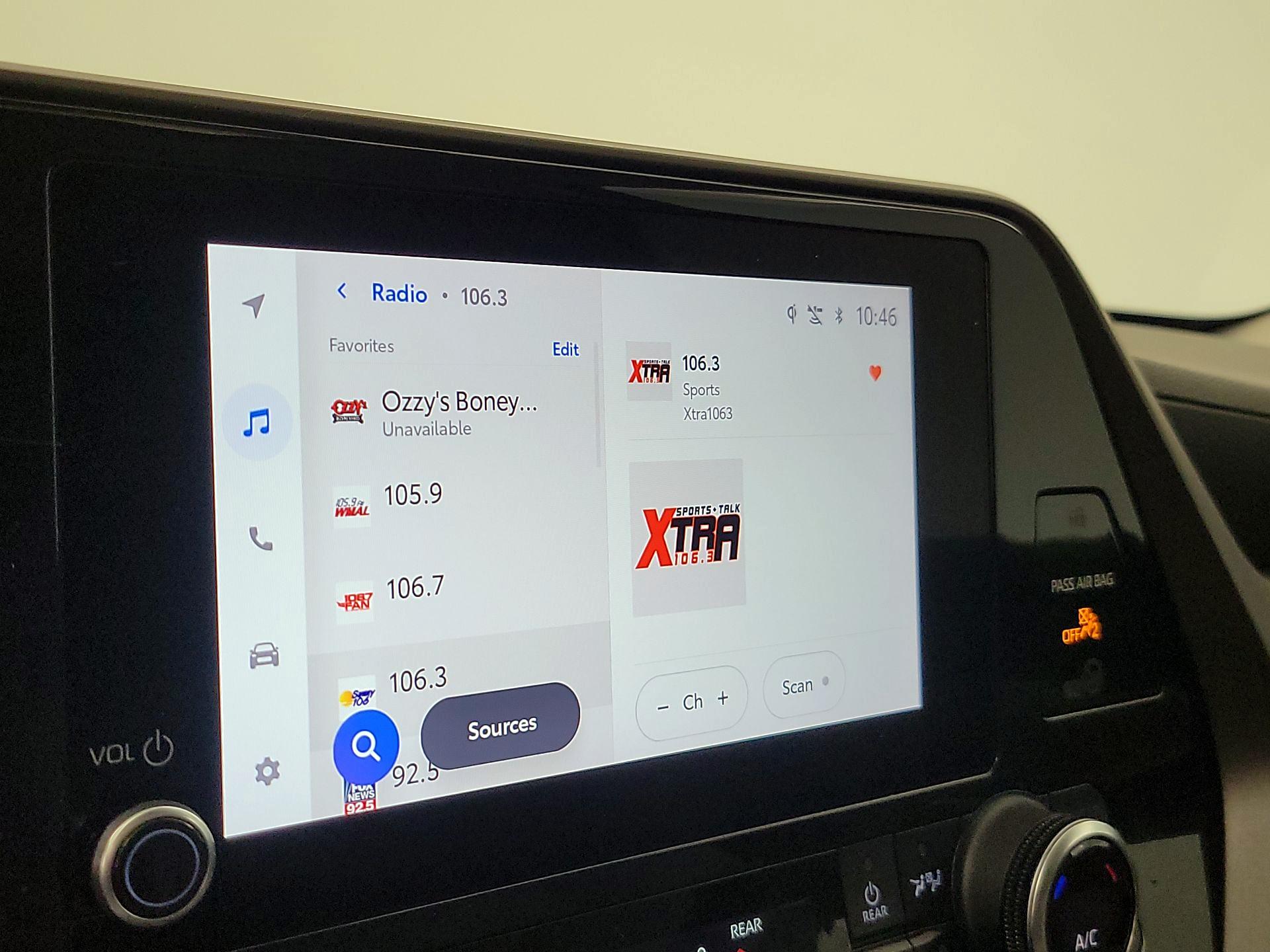 Thumbnail: 2023 Toyota Highlander - 15