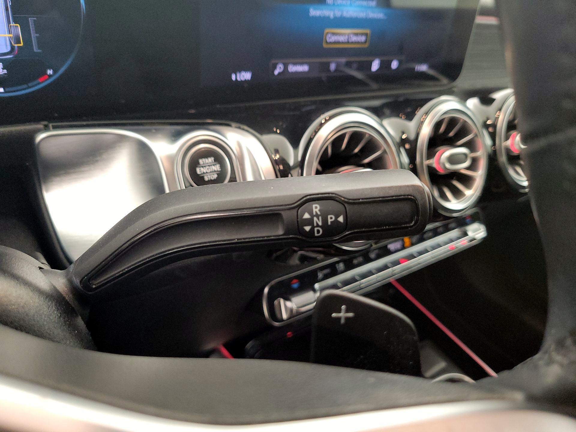 Thumbnail: 2021 Mercedes-Benz GLB - 15