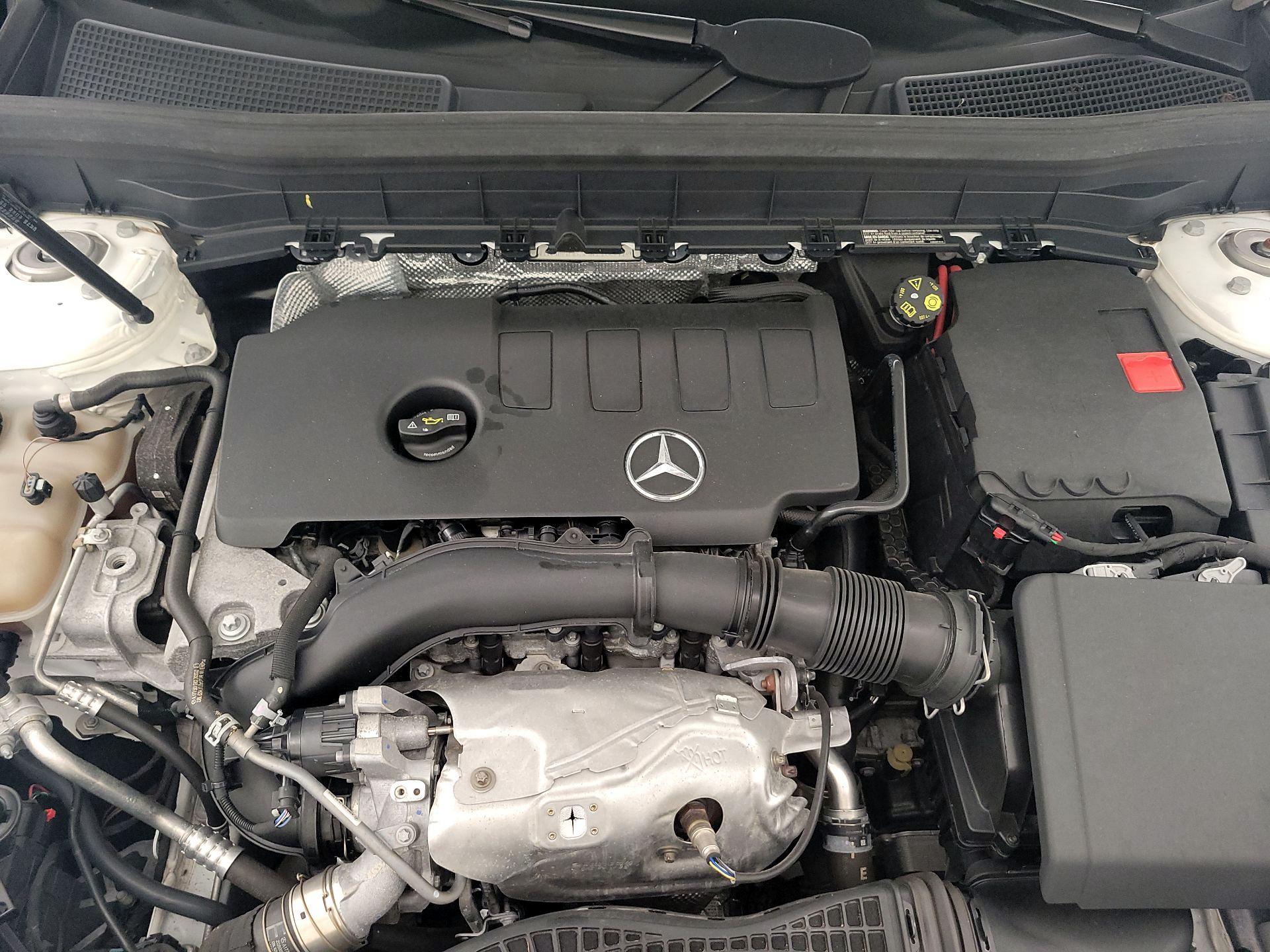 Thumbnail: 2021 Mercedes-Benz GLB - 19